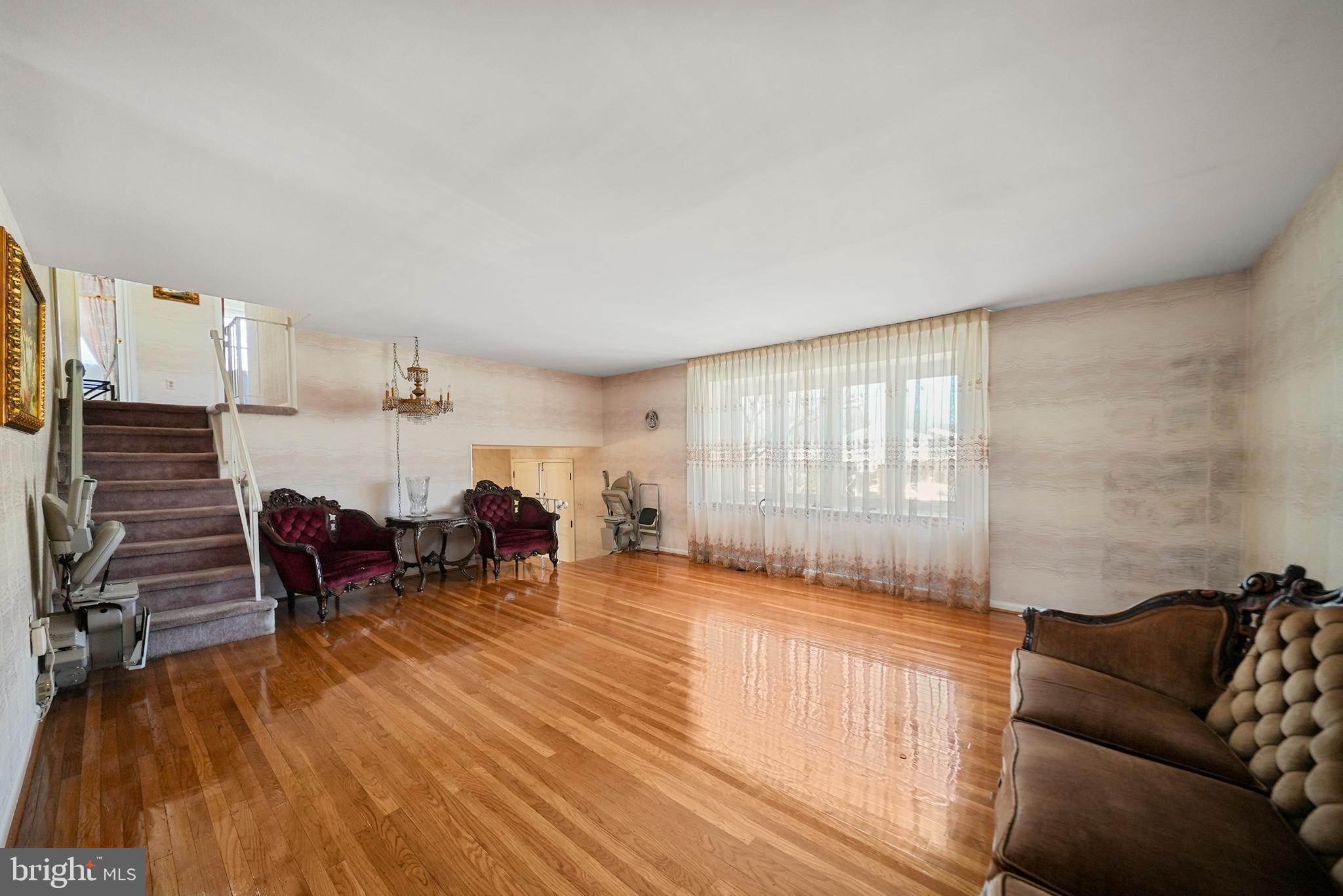 SOMERTON - Residential