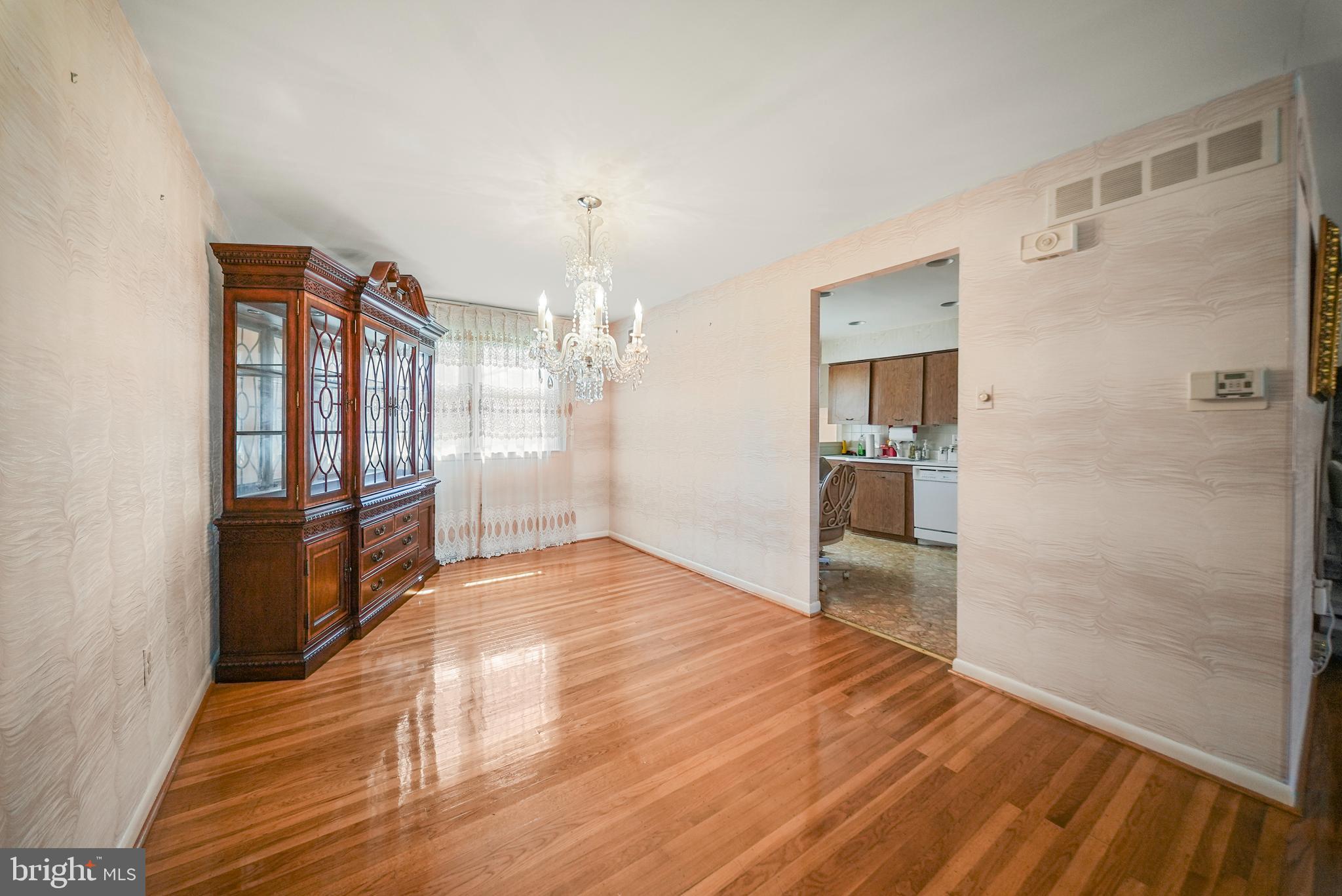 SOMERTON - Residential