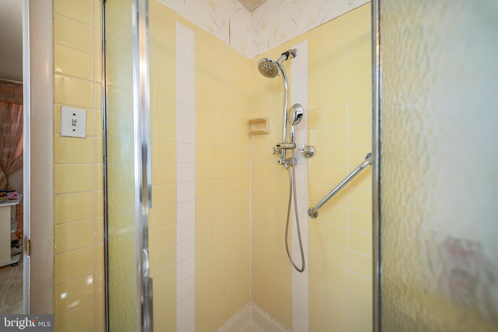 SOMERTON - Residential