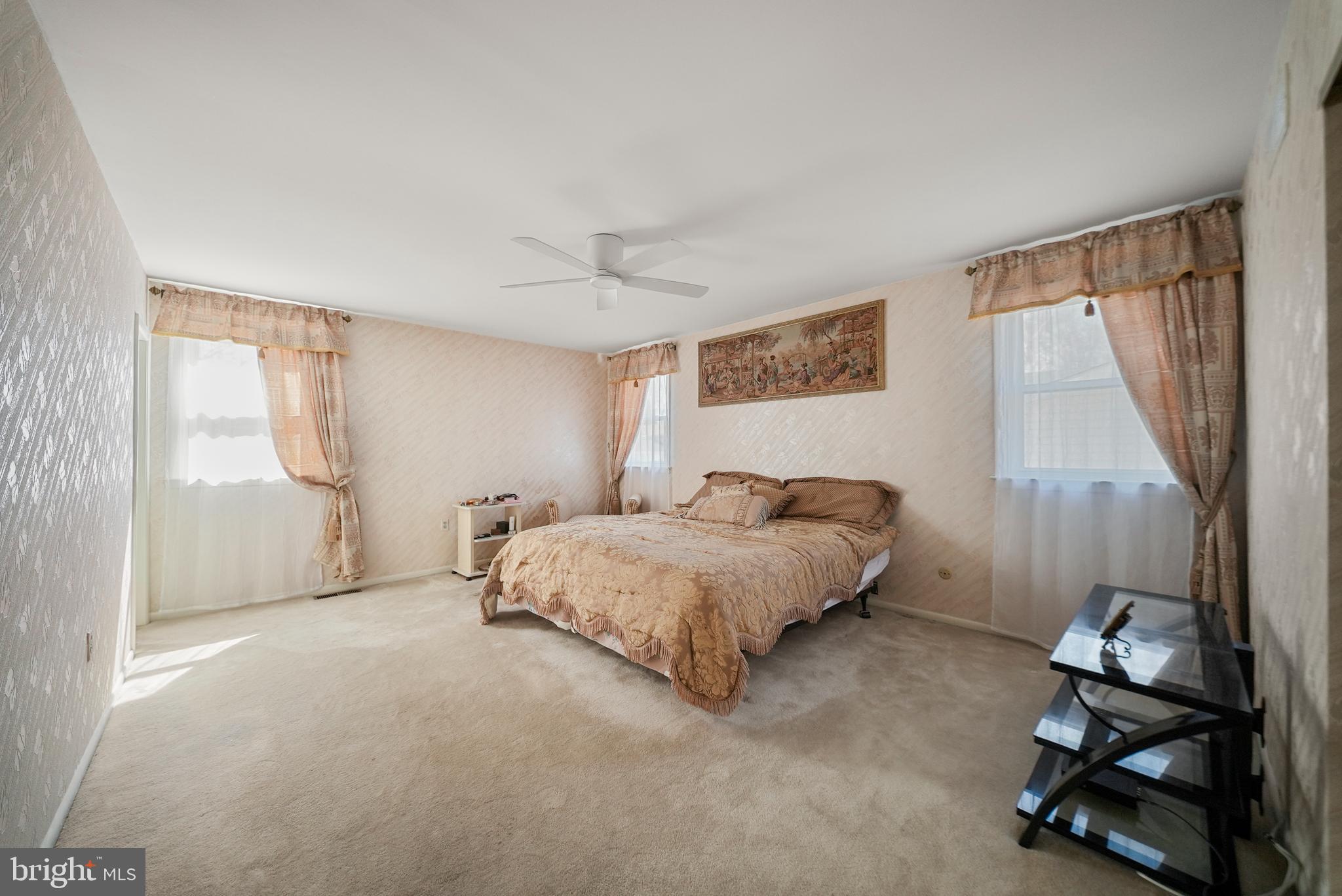 SOMERTON - Residential