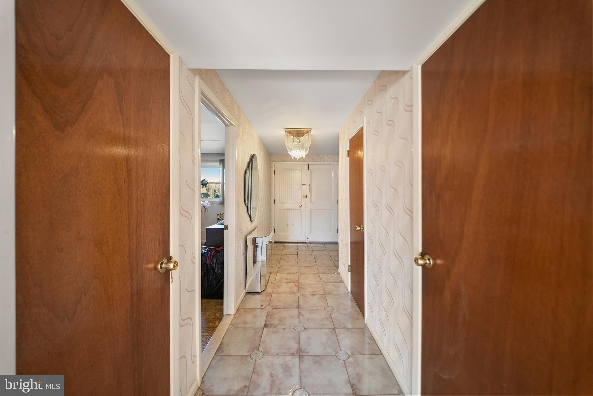 SOMERTON - Residential