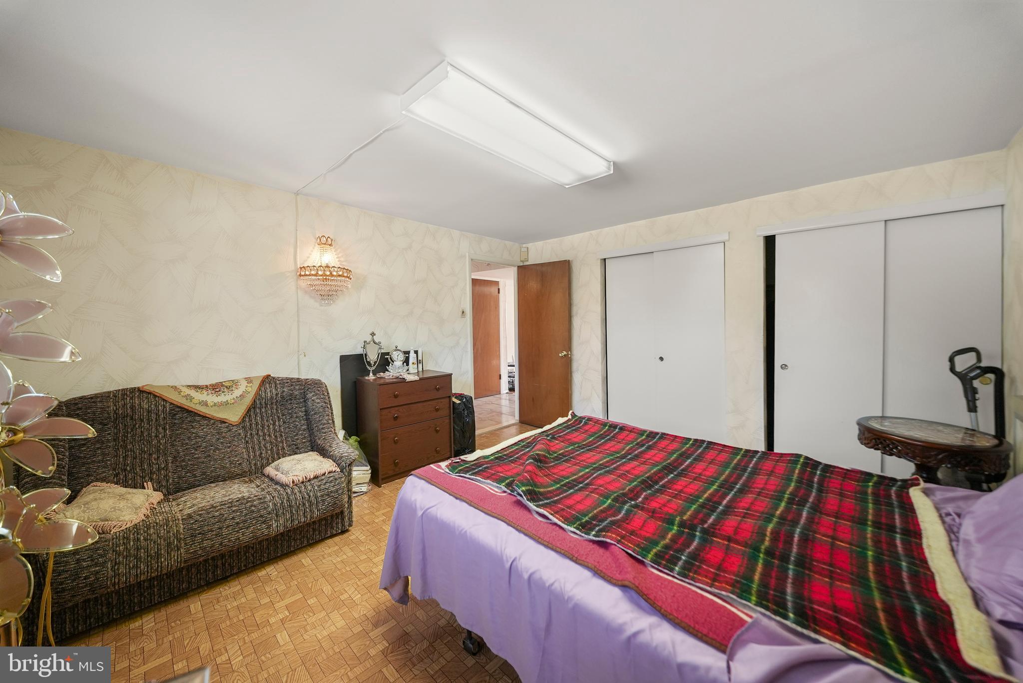 SOMERTON - Residential