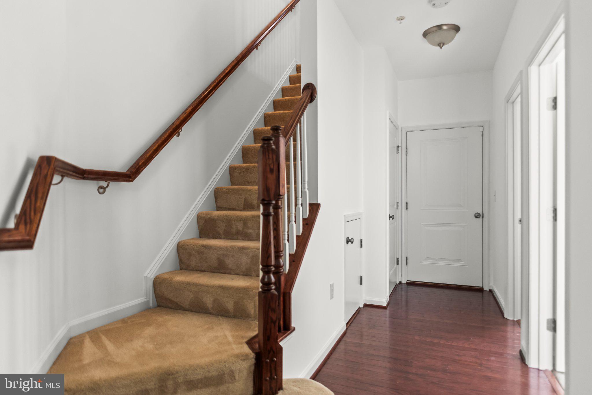 33 STEEPLECHASE DRIVE