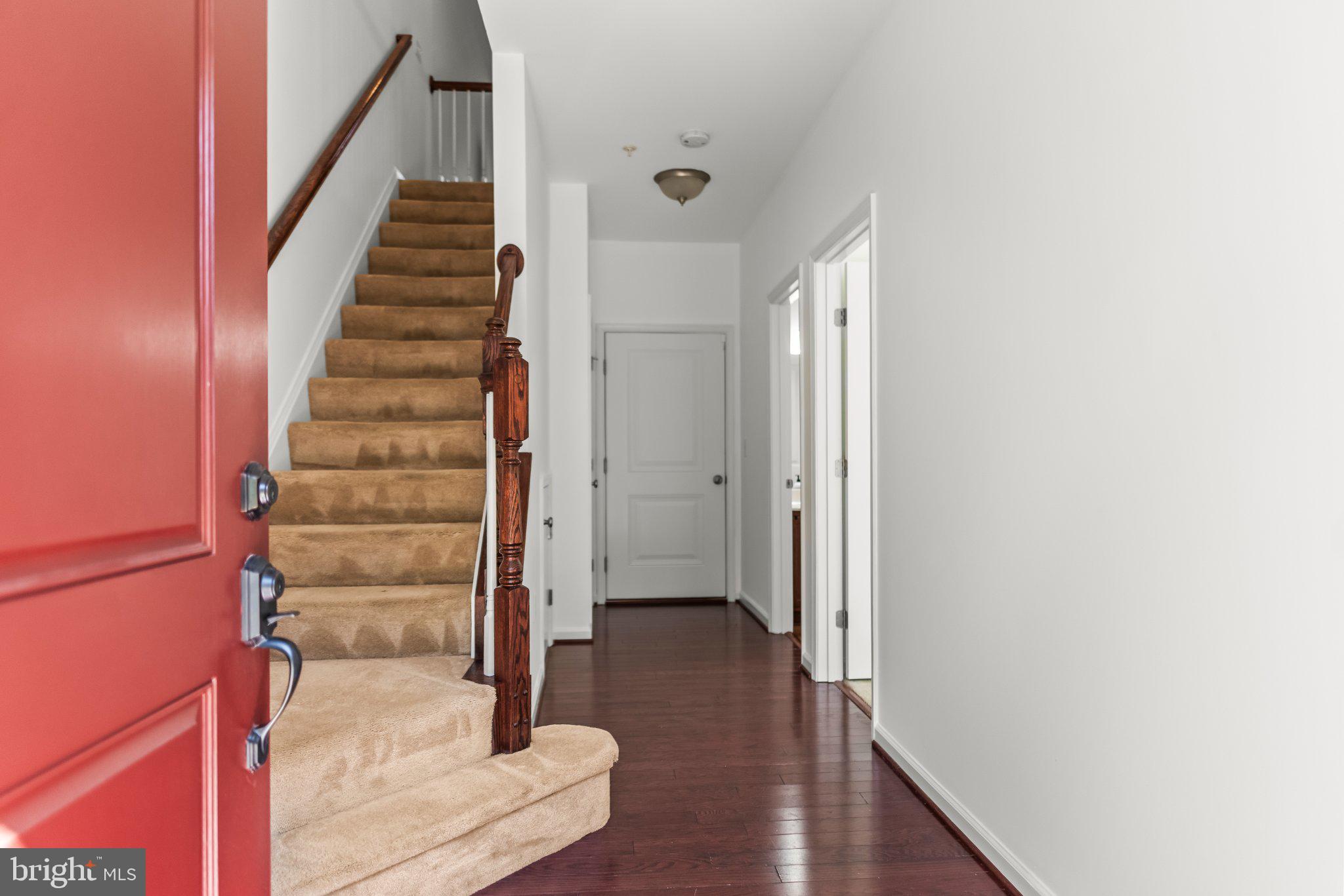 33 STEEPLECHASE DRIVE