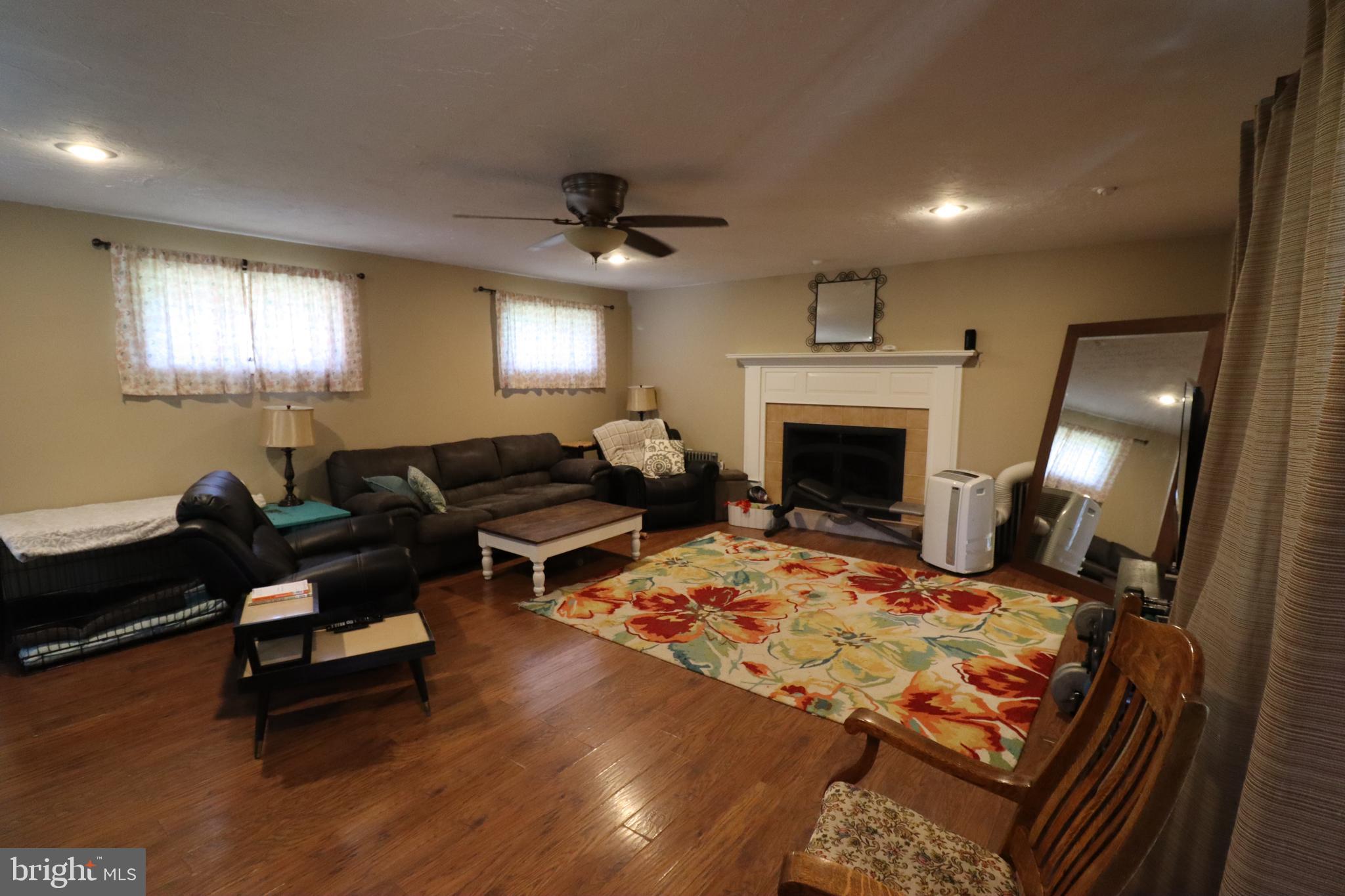 SPRING GROVE BORO - Residential