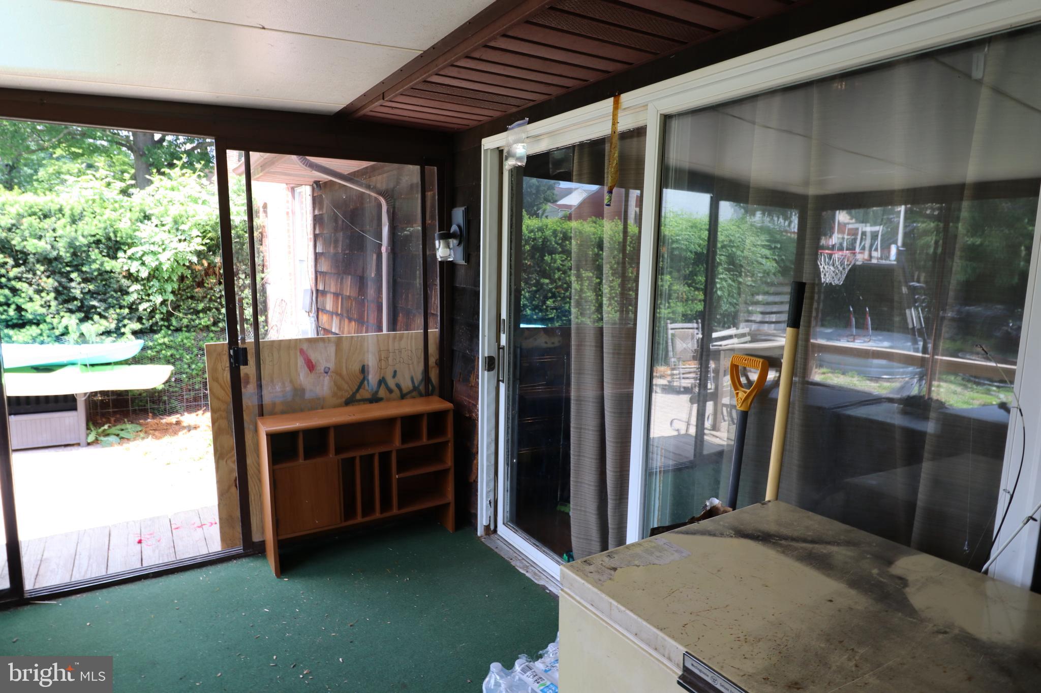 SPRING GROVE BORO - Residential