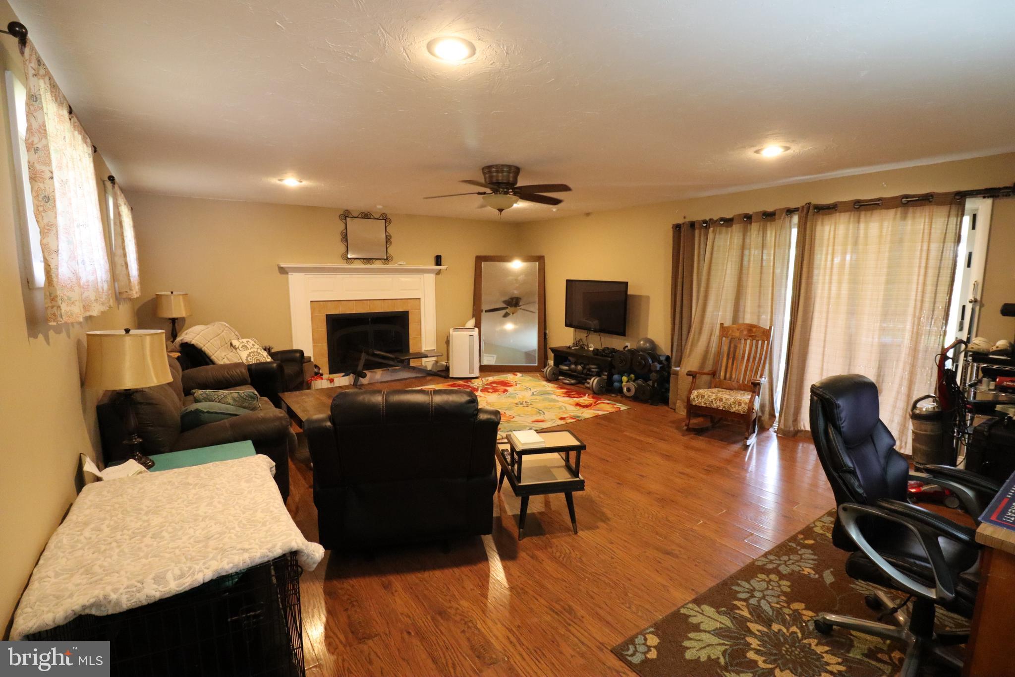 SPRING GROVE BORO - Residential