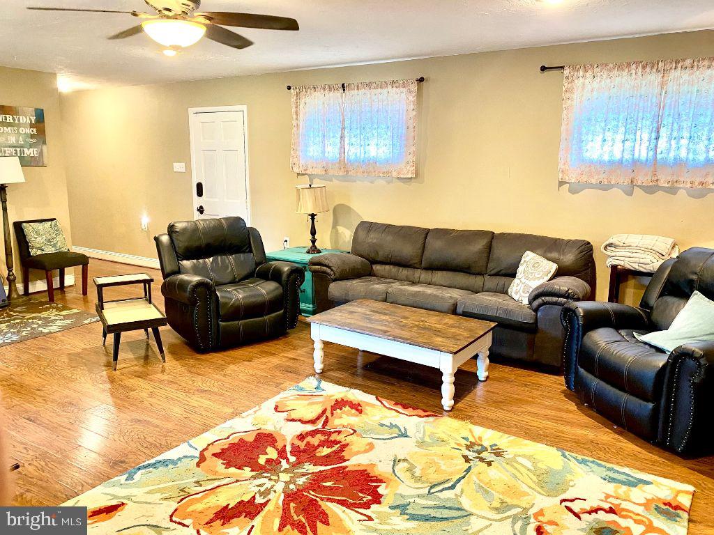 SPRING GROVE BORO - Residential