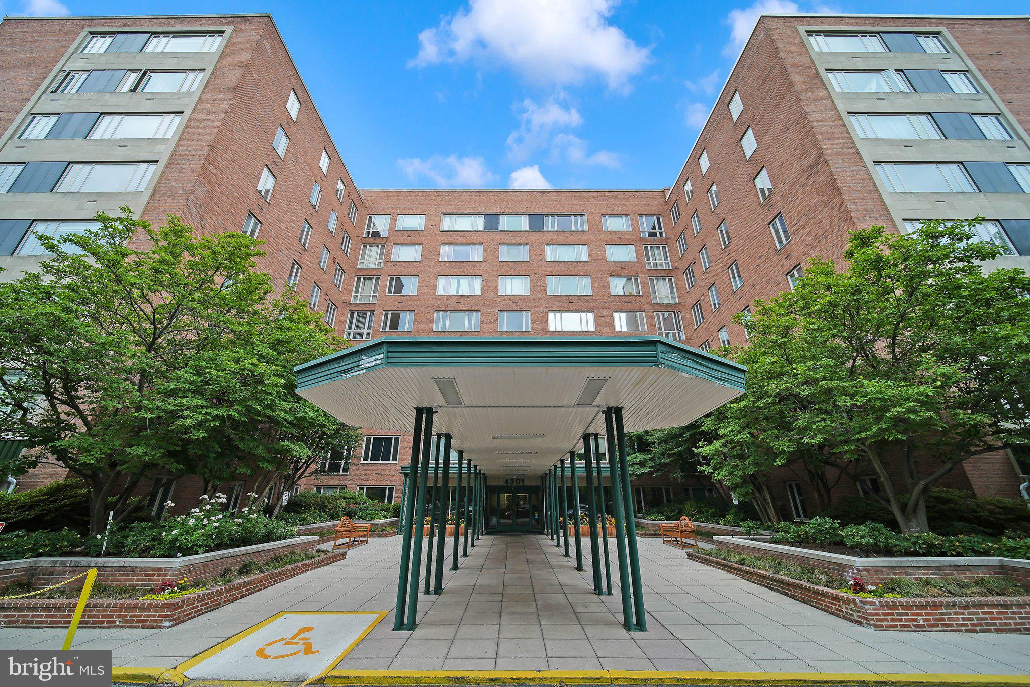 4301 MASSACHUSETTS AVENUE NW 8009