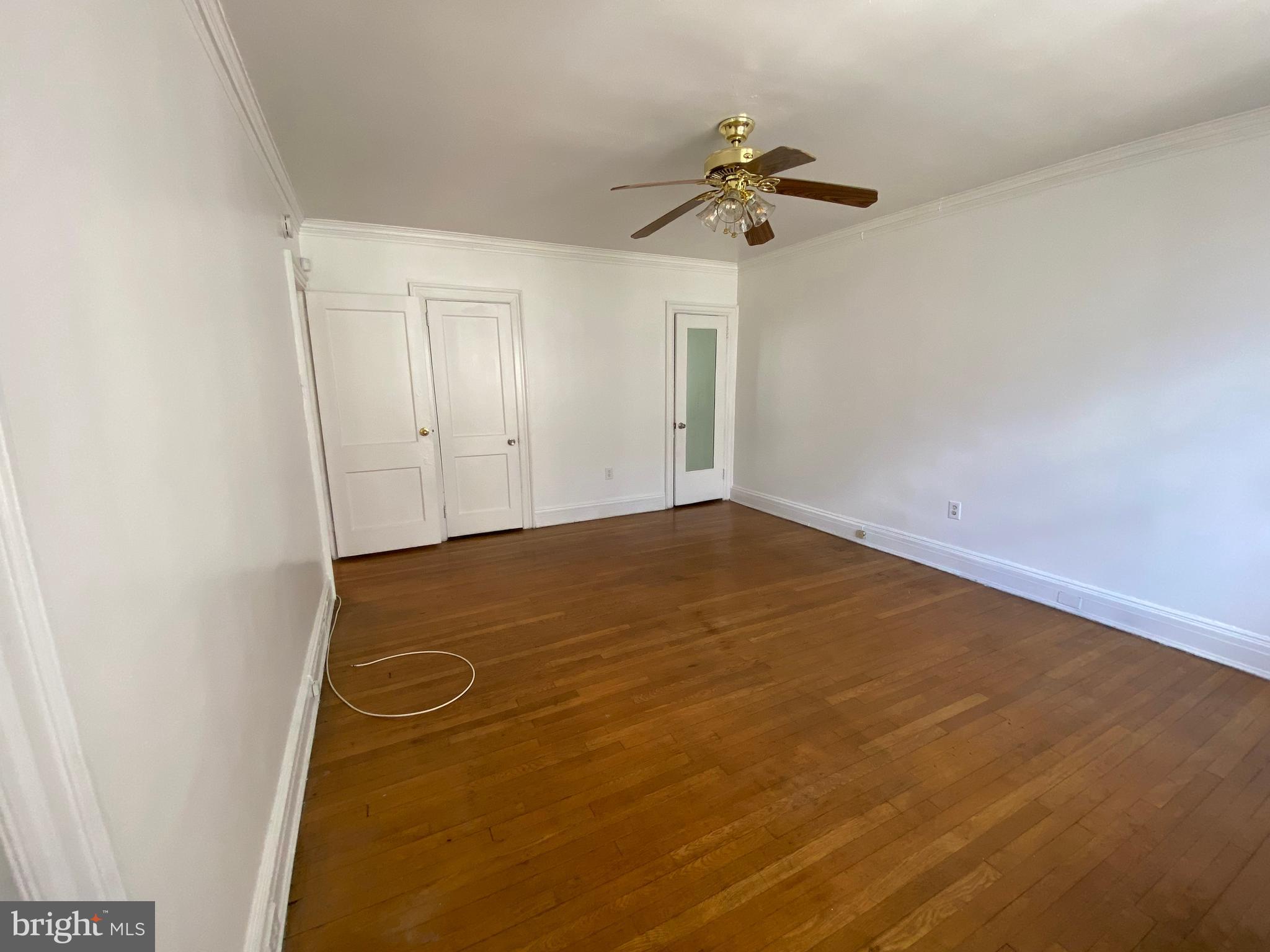 GARDEN COURT - Residential Lease