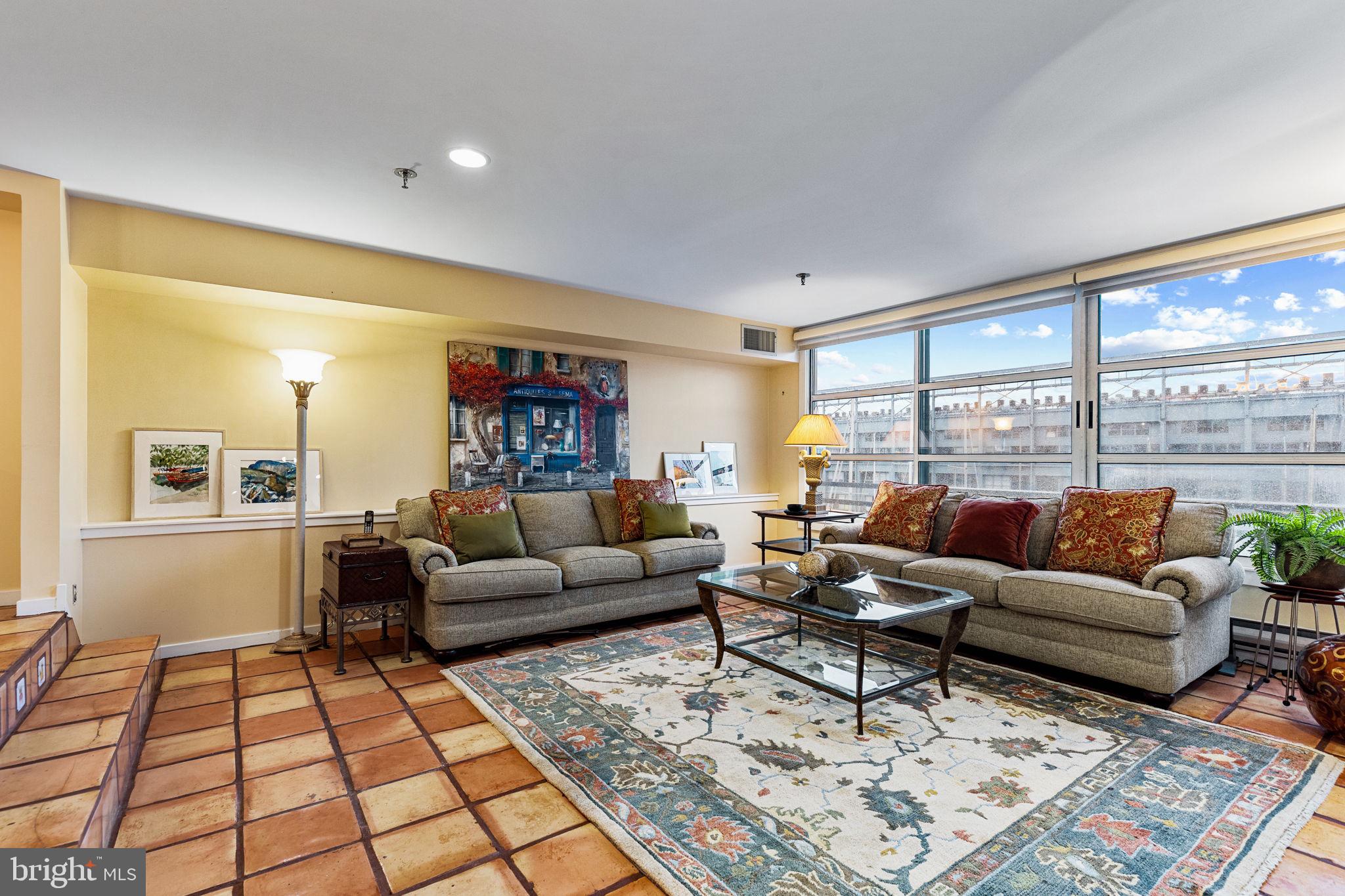 OLD CITY - Residential