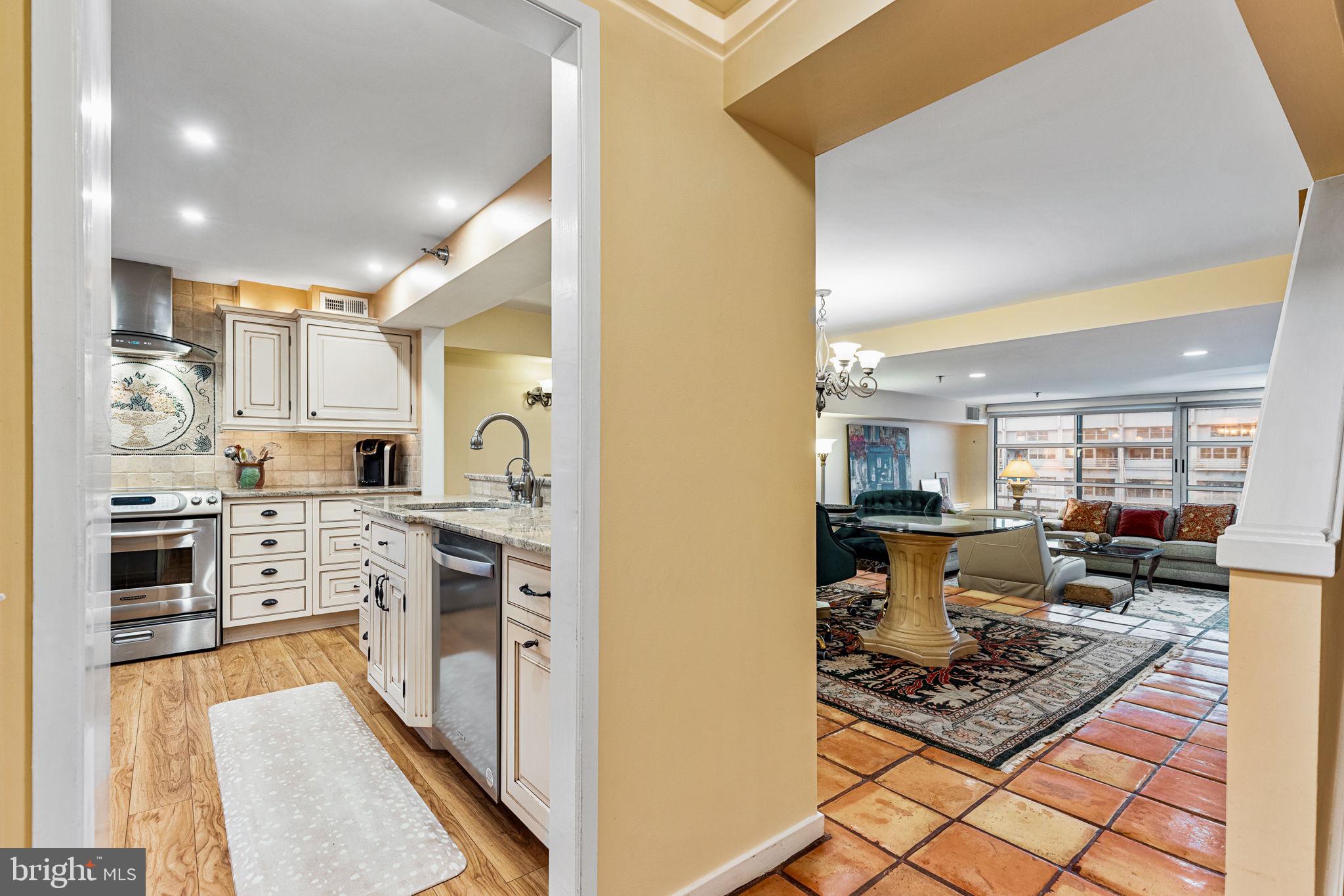 OLD CITY - Residential