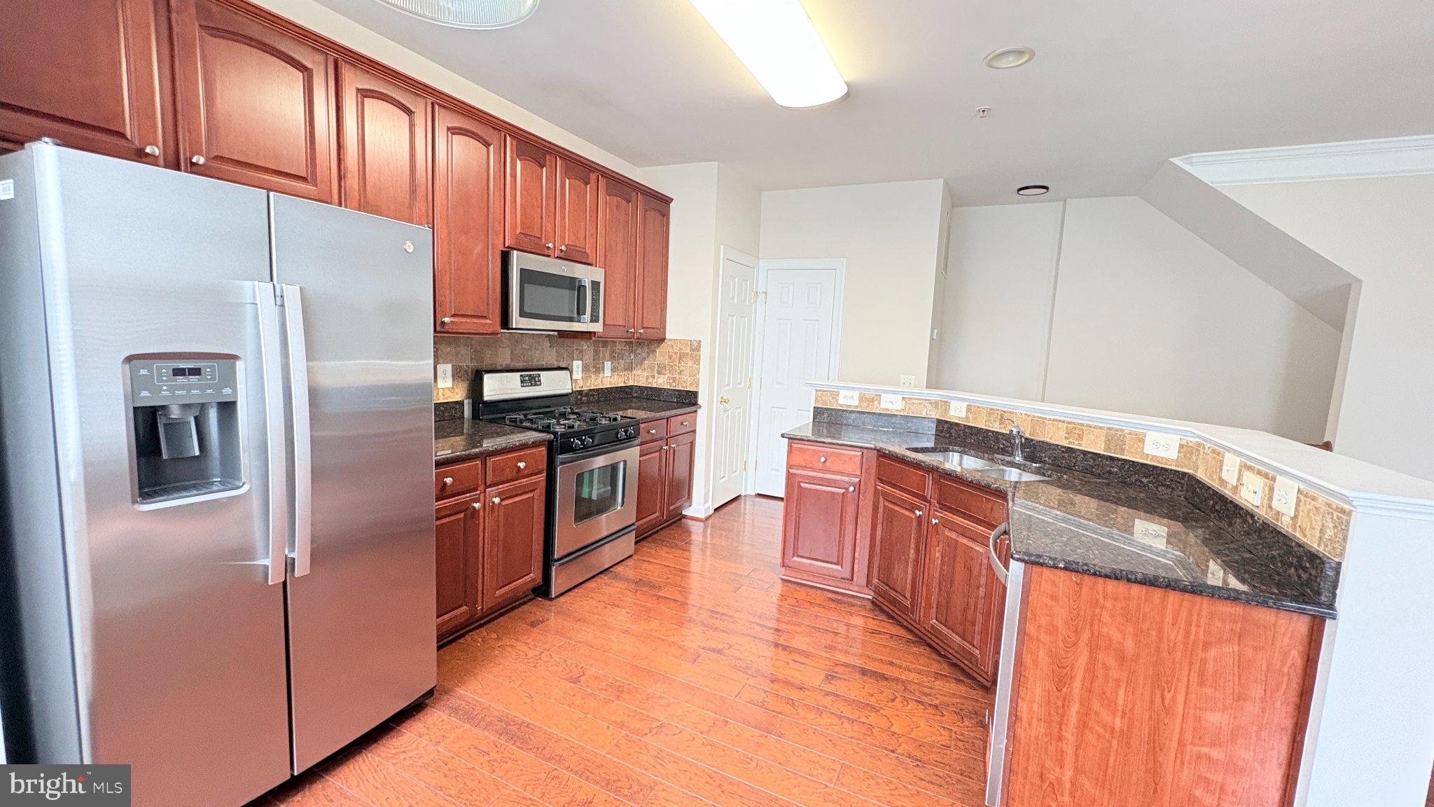 13563 DAVINCI LANE 94