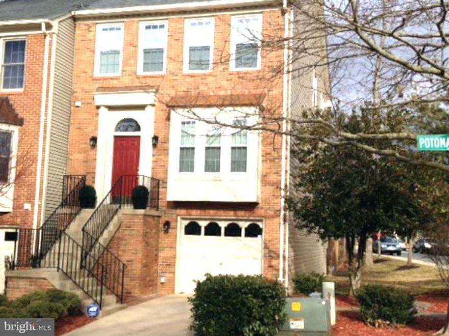 WAS THE ORIGINAL MODEL FOR THE AREA SO IT HAS ALL THE "EXTRAS" LIKE CROWN MOLDING, CHAIR RAILING MOLDING, WOOD FLOORS, CENTER ISLAND IN EXT LARGE KITCHEN W/ SEPARATE FAMILY ROOM, ADDITIONAL WALK IN CLOSET IN MASTER BEDROOM HAS BEEN INSTALLED..OWNERS PUT IN STAINLESS STEEL APPL & GRANITE COUNTER TOPS. ADD TO ALL OF THIS  MAJOR SHOPPING & COMMUTER ROUTES RIGHT AT YOUR DOOR...THIS CAN'T BE BEAT.