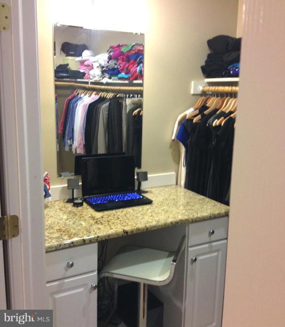 RUSSETT - Residential Lease