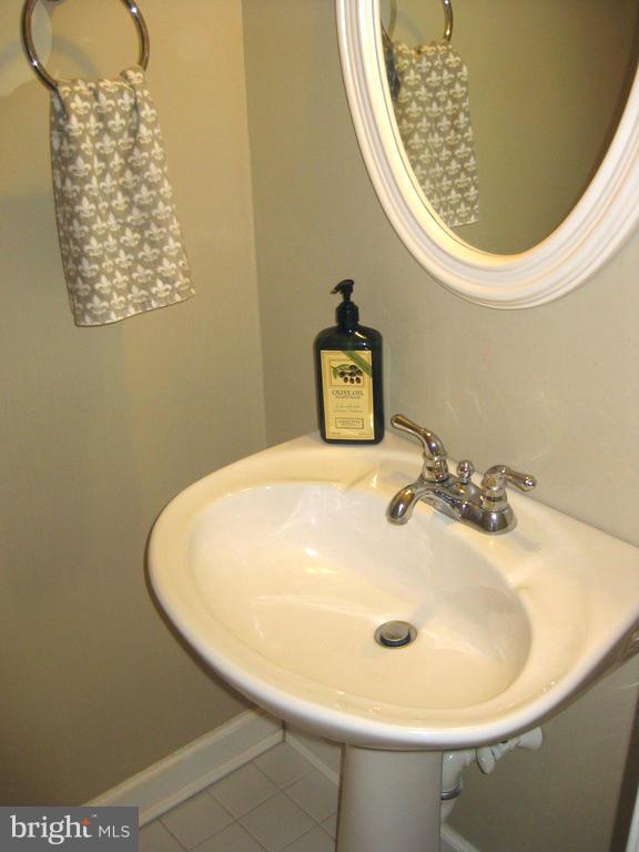 RUSSETT - Residential Lease