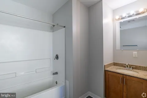 MLS: PADA2041142