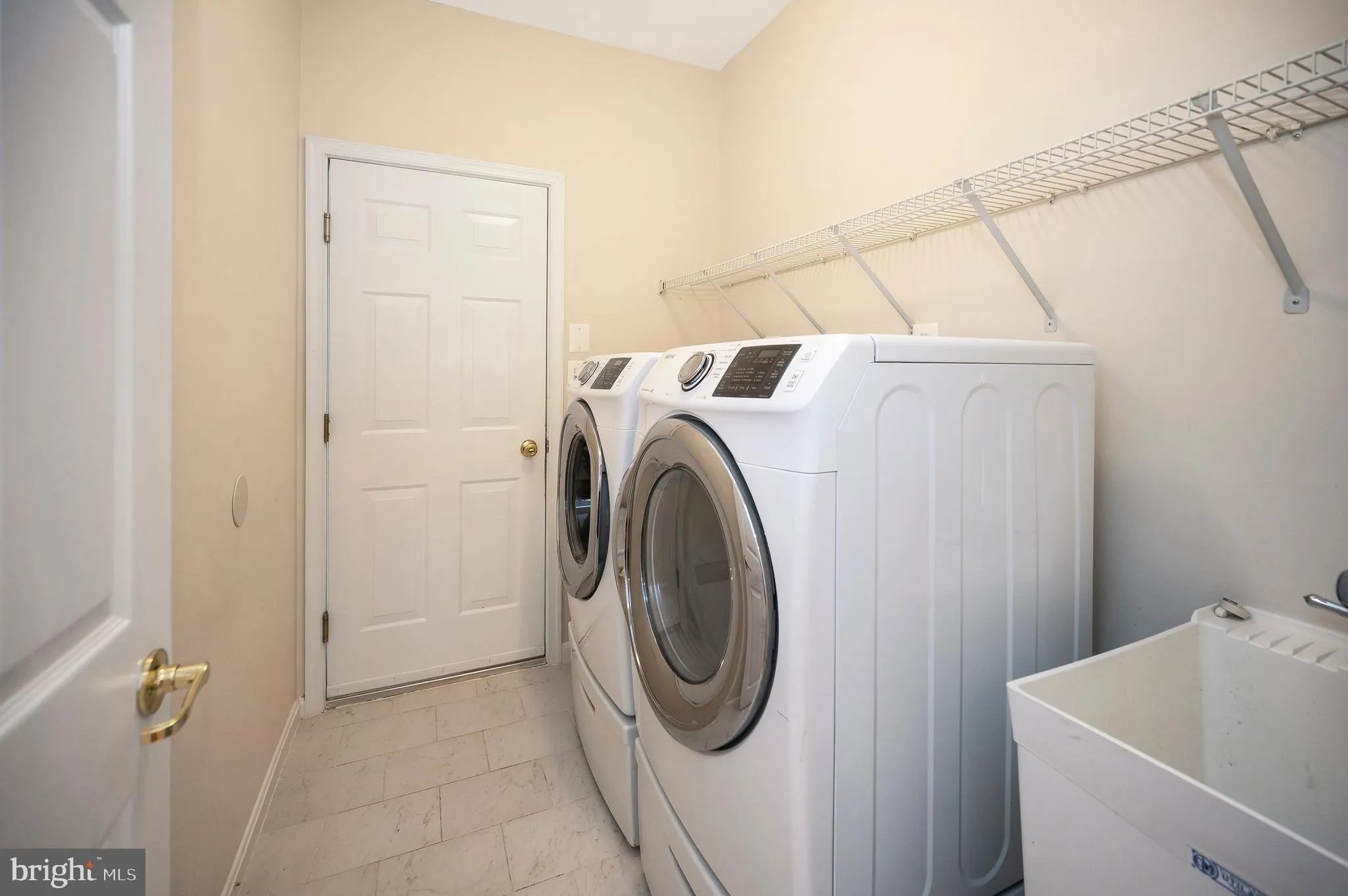 Fredericksburg, Virginia 22407, United States, 4 Bedrooms Bedrooms, ,4 BathroomsBathrooms,Residential,Active,223016