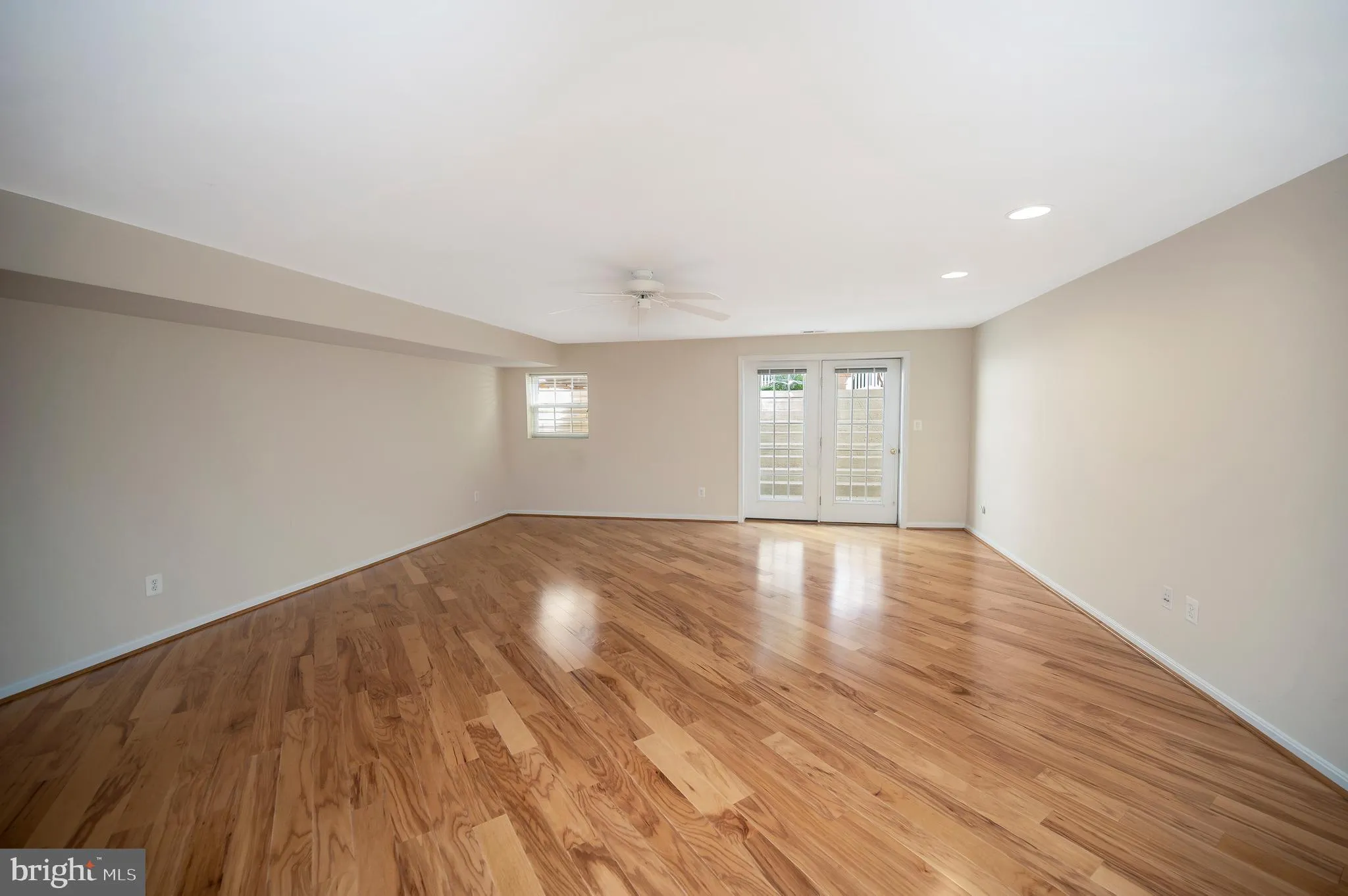 Fredericksburg, Virginia 22407, United States, 4 Bedrooms Bedrooms, ,4 BathroomsBathrooms,Residential,Active,223016