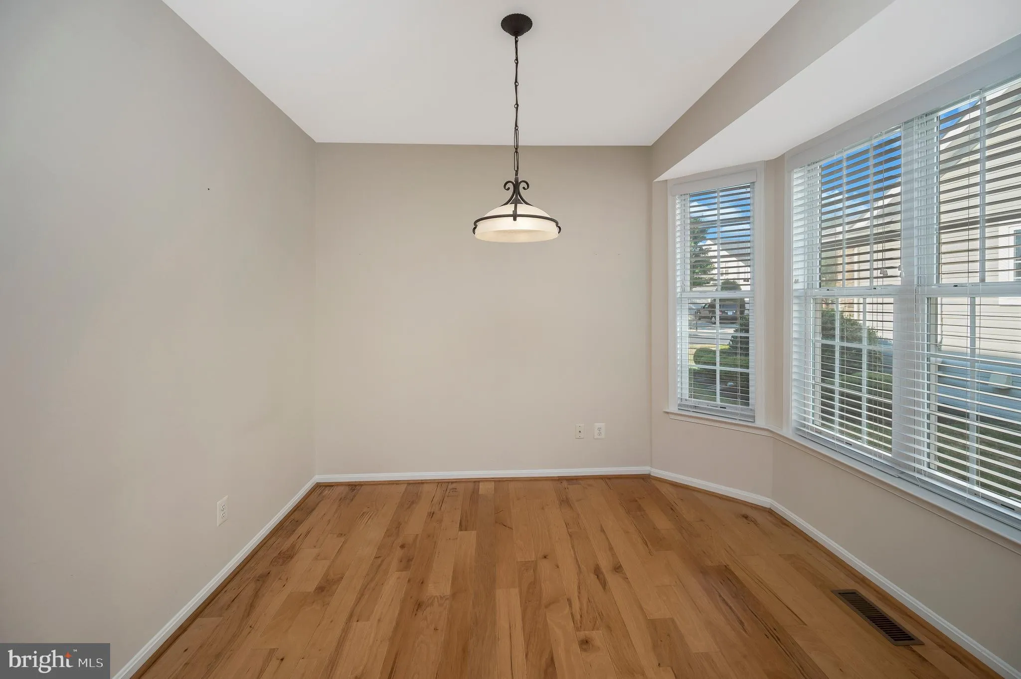 Fredericksburg, Virginia 22407, United States, 4 Bedrooms Bedrooms, ,4 BathroomsBathrooms,Residential,Active,223016