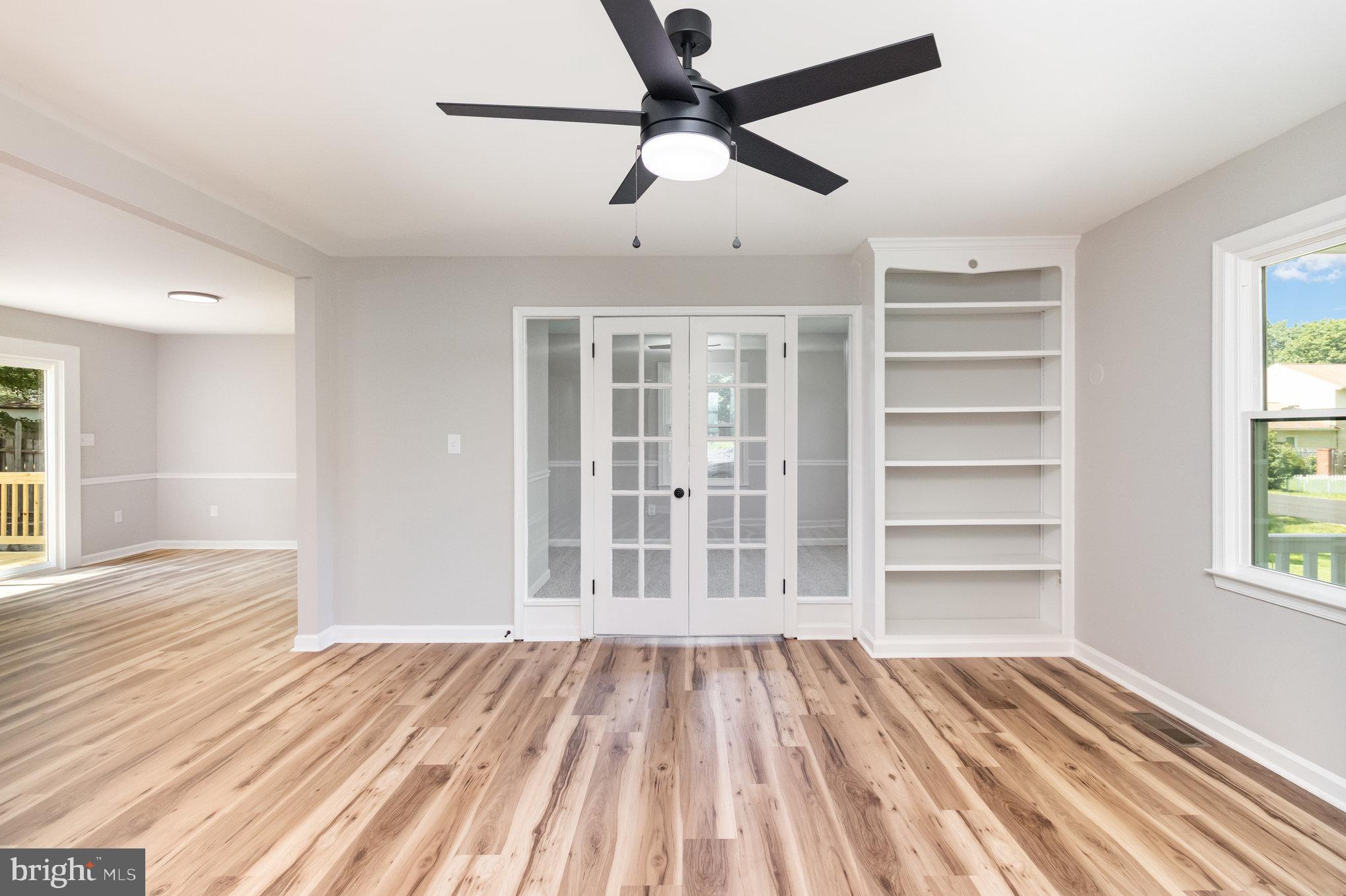 DEVONNE WOODS - Residential