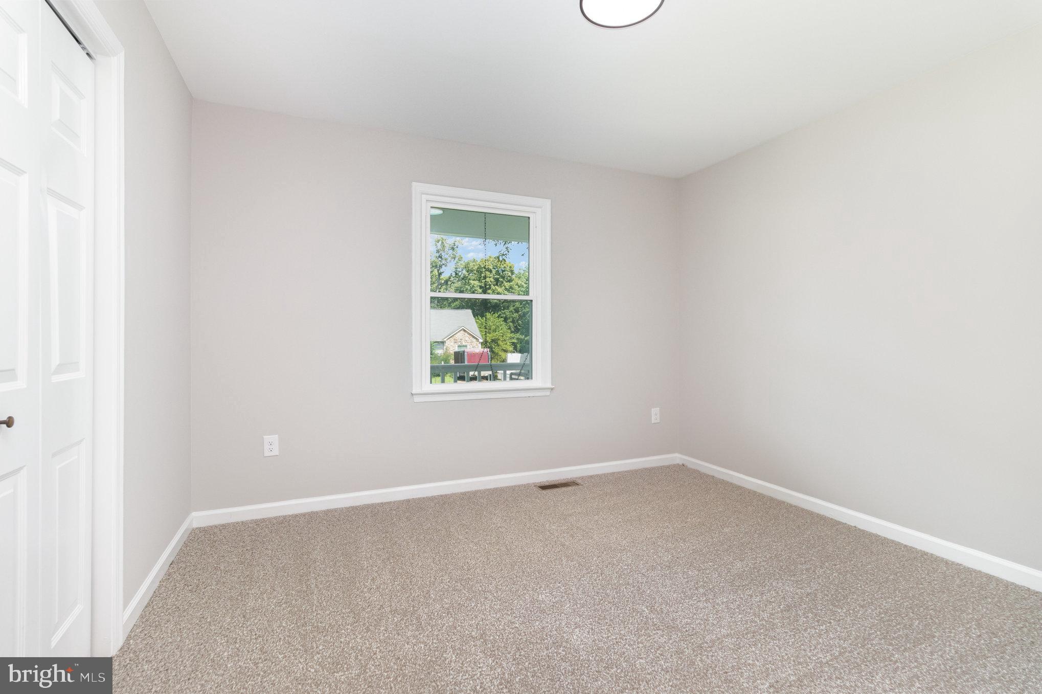 DEVONNE WOODS - Residential