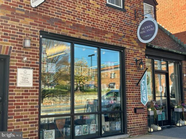 DOWNTOWN BERRYVILLE - Residential