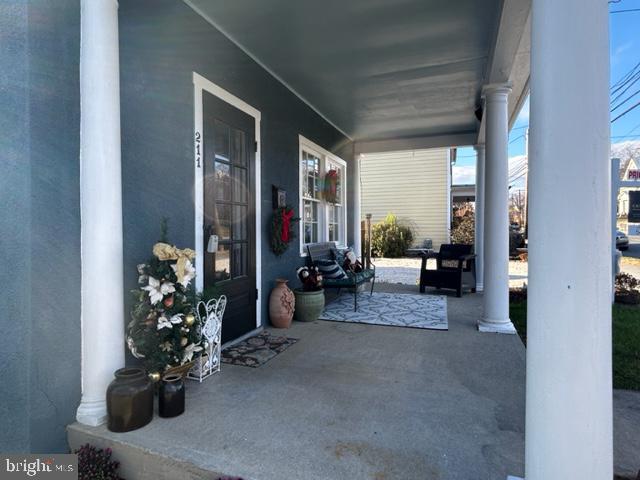 DOWNTOWN BERRYVILLE - Residential