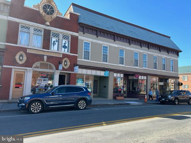 DOWNTOWN BERRYVILLE - Residential