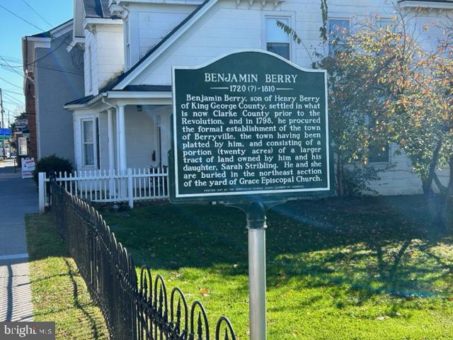 DOWNTOWN BERRYVILLE - Residential