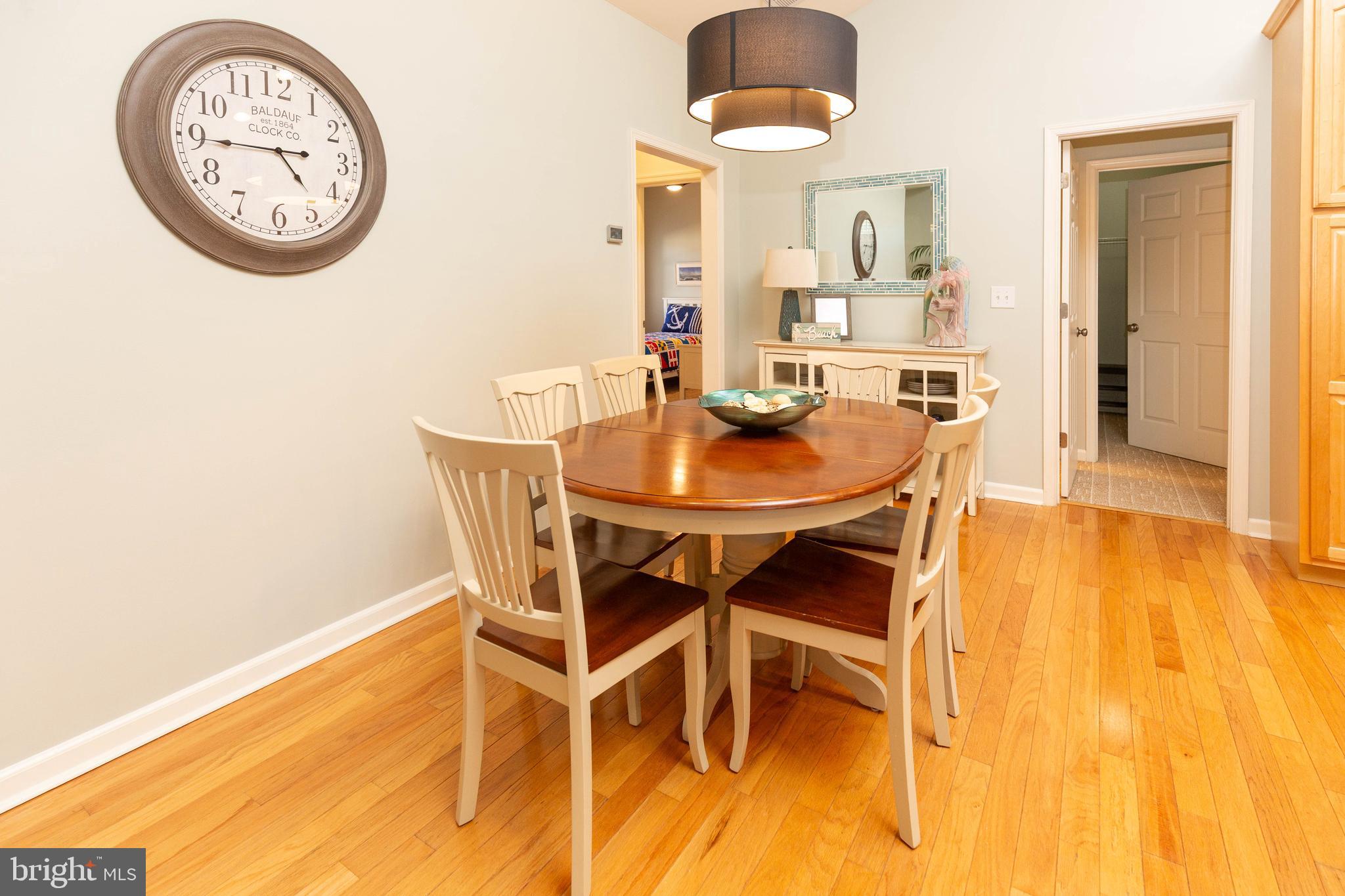 THE TIDES - Residential