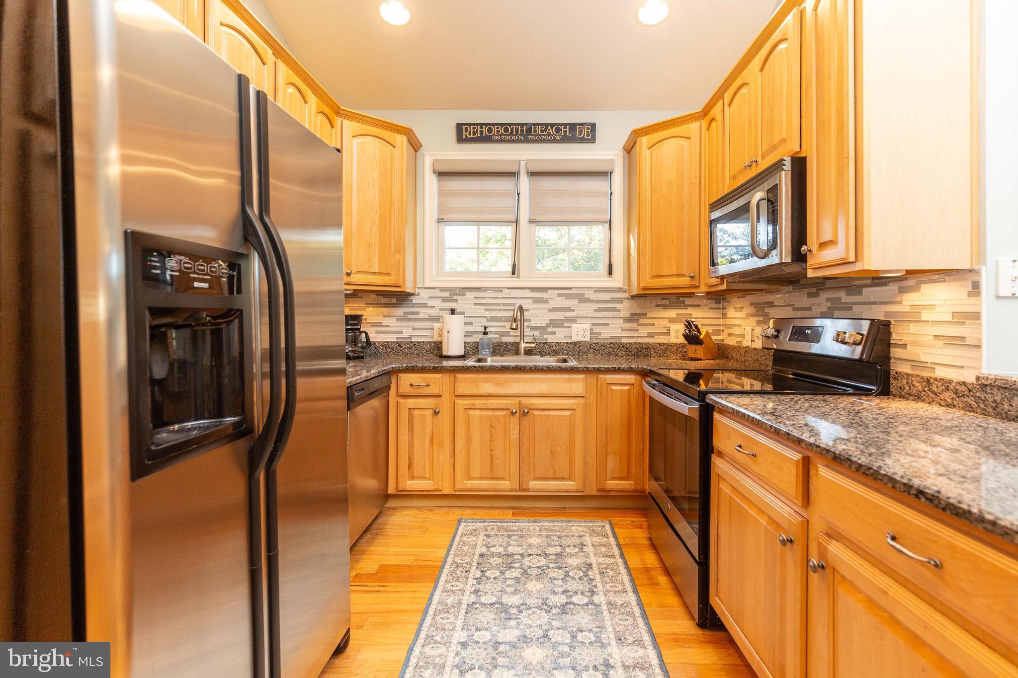 THE TIDES - Residential