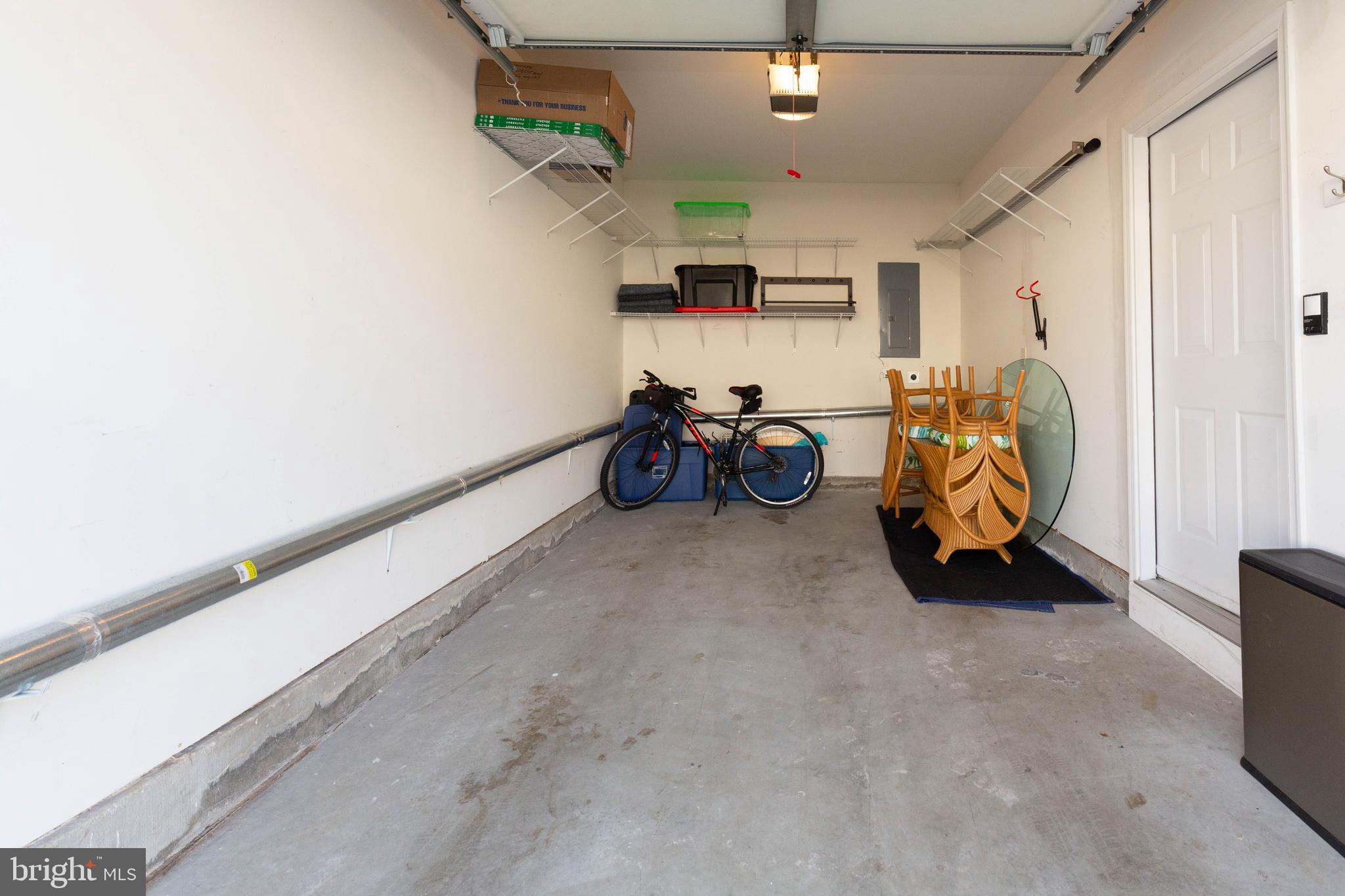 THE TIDES - Residential