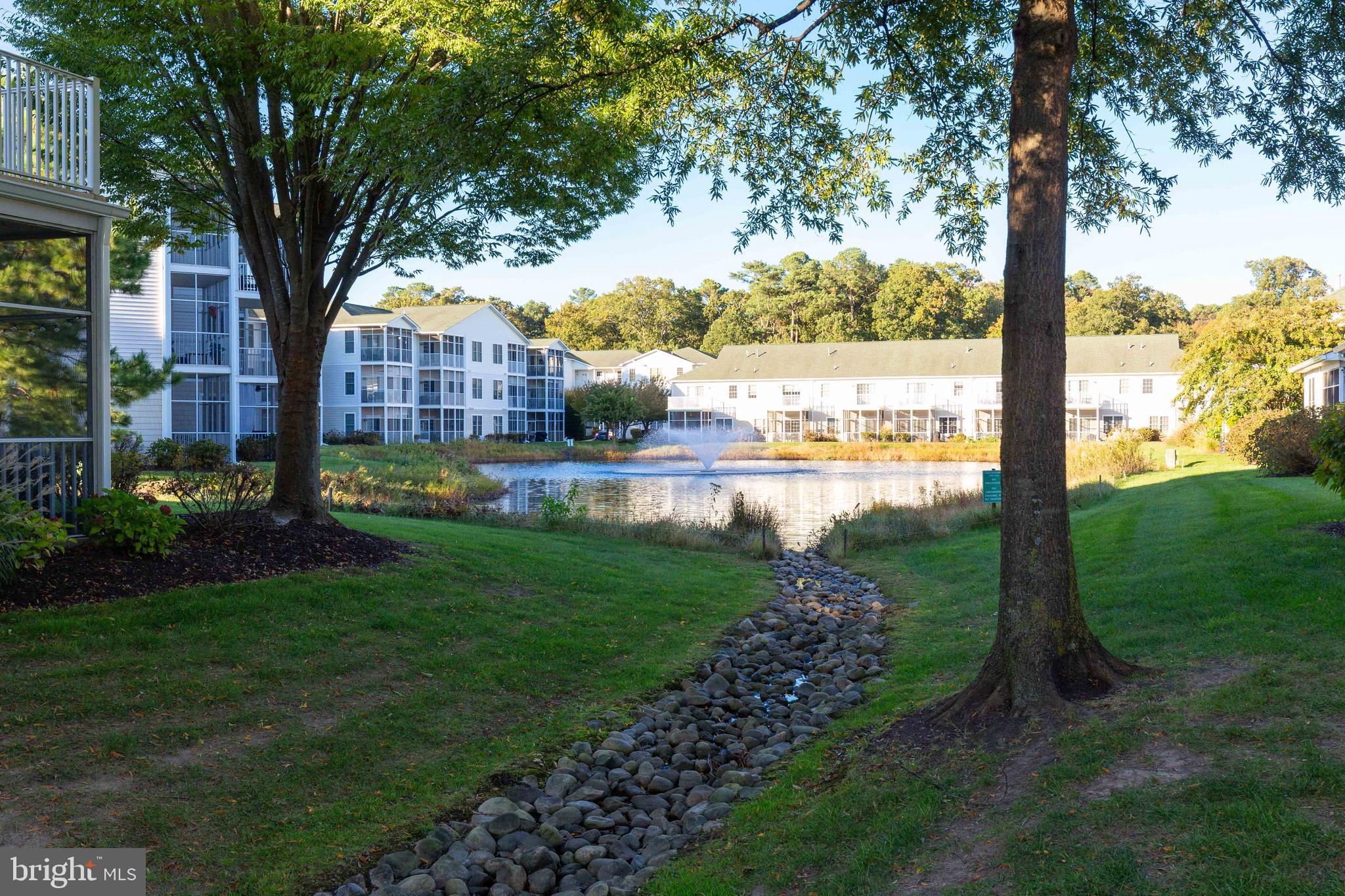 THE TIDES - Residential