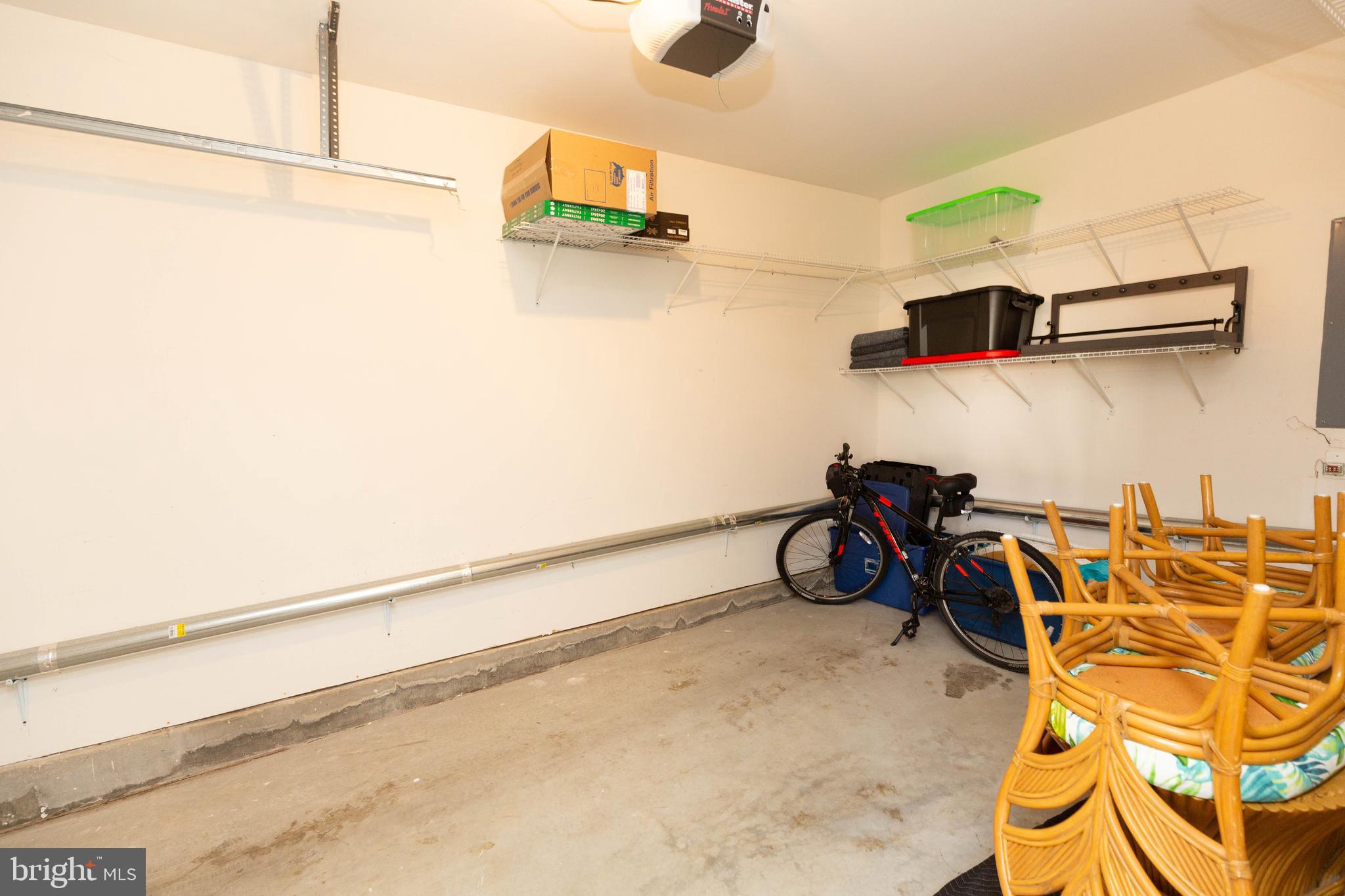 THE TIDES - Residential