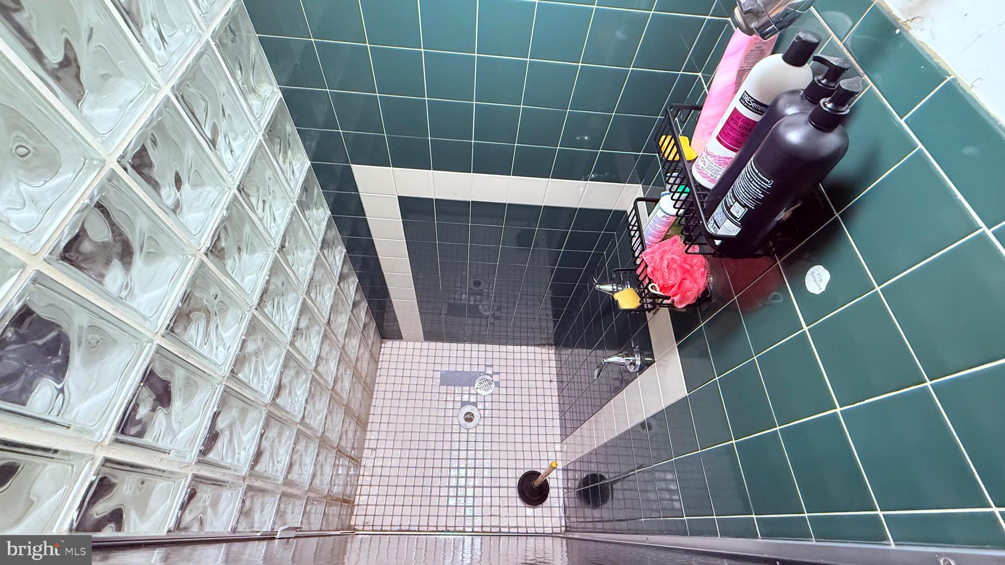 HUNTING PARK - Residential