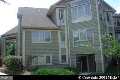 Dorsey Hall Condo - 2BR/2BA w/bonus LOFT. BRAND NEW RENOVATED MASTER BATHROOM. Hardwood Floors through living area, fireplace and deck. Kitchen has new granite counter tops and stainless steel appliances. Front Loader washer/dryer. Unit has all new windows and bedrooms have vaulted ceilings. Pets considered case by case.
