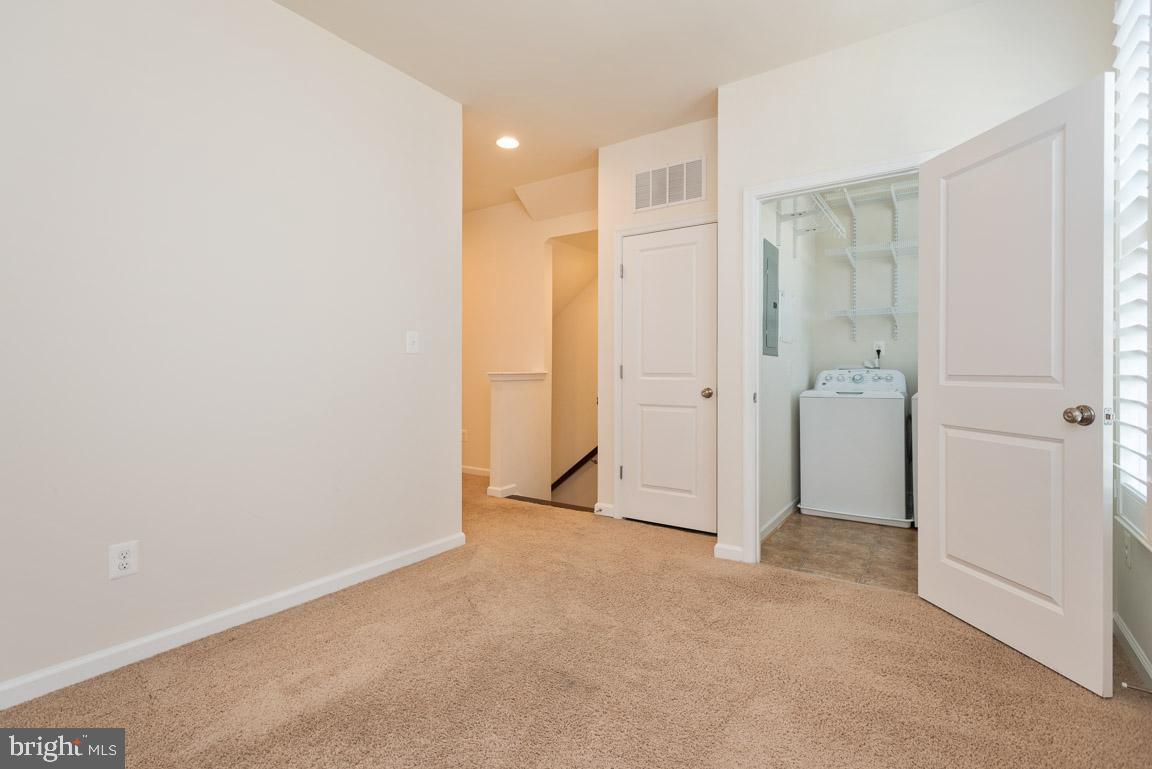 EMBREY MILL - Residential Lease