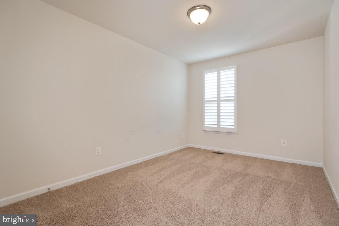 EMBREY MILL - Residential Lease