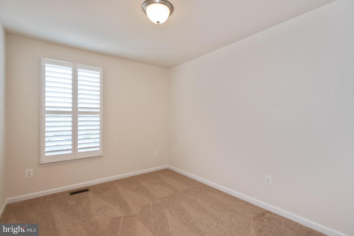 EMBREY MILL - Residential Lease