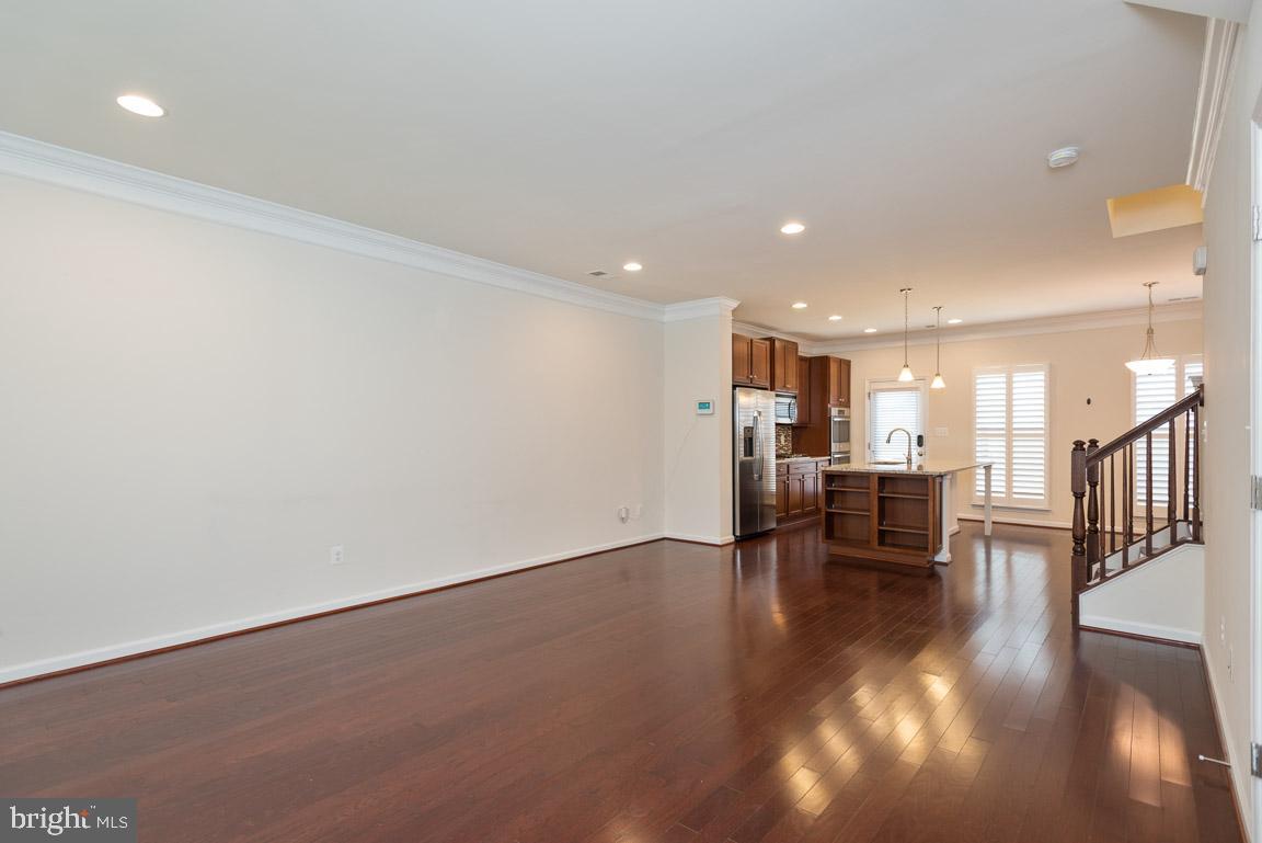 EMBREY MILL - Residential Lease