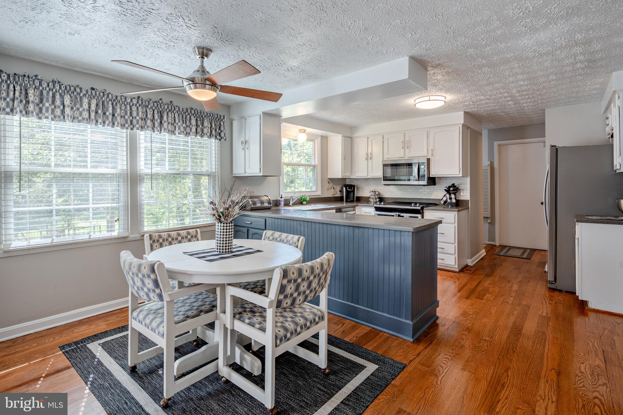 PROSPECT KNOLLS - Residential