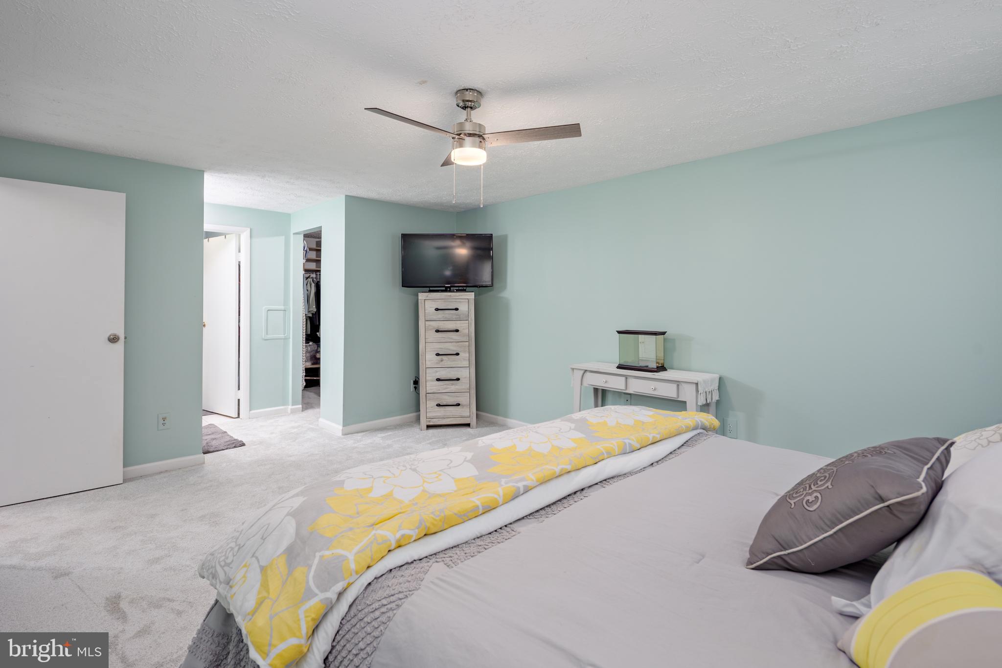 PROSPECT KNOLLS - Residential