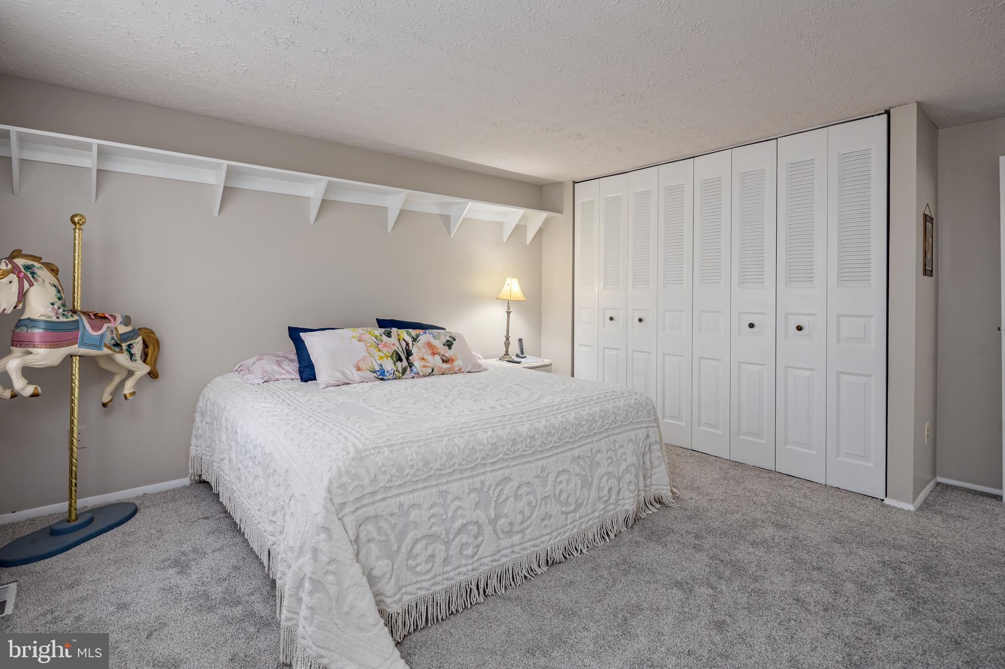 PROSPECT KNOLLS - Residential