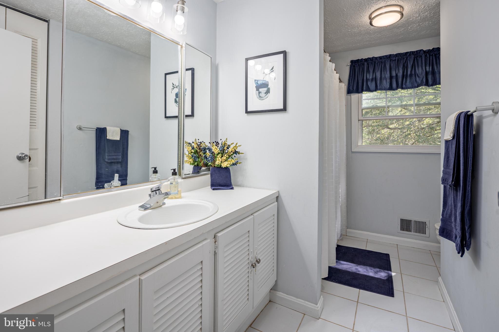 PROSPECT KNOLLS - Residential