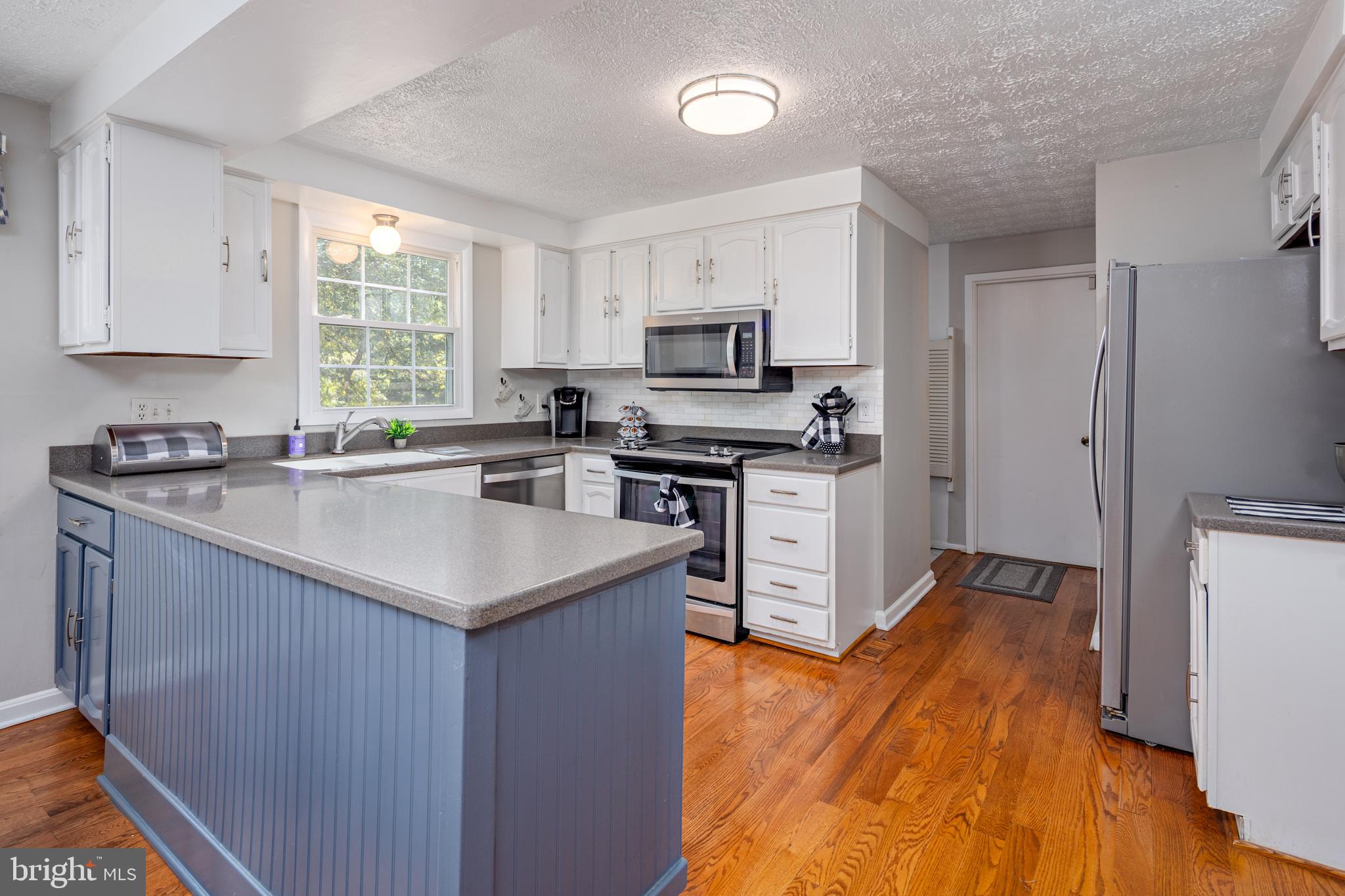 PROSPECT KNOLLS - Residential