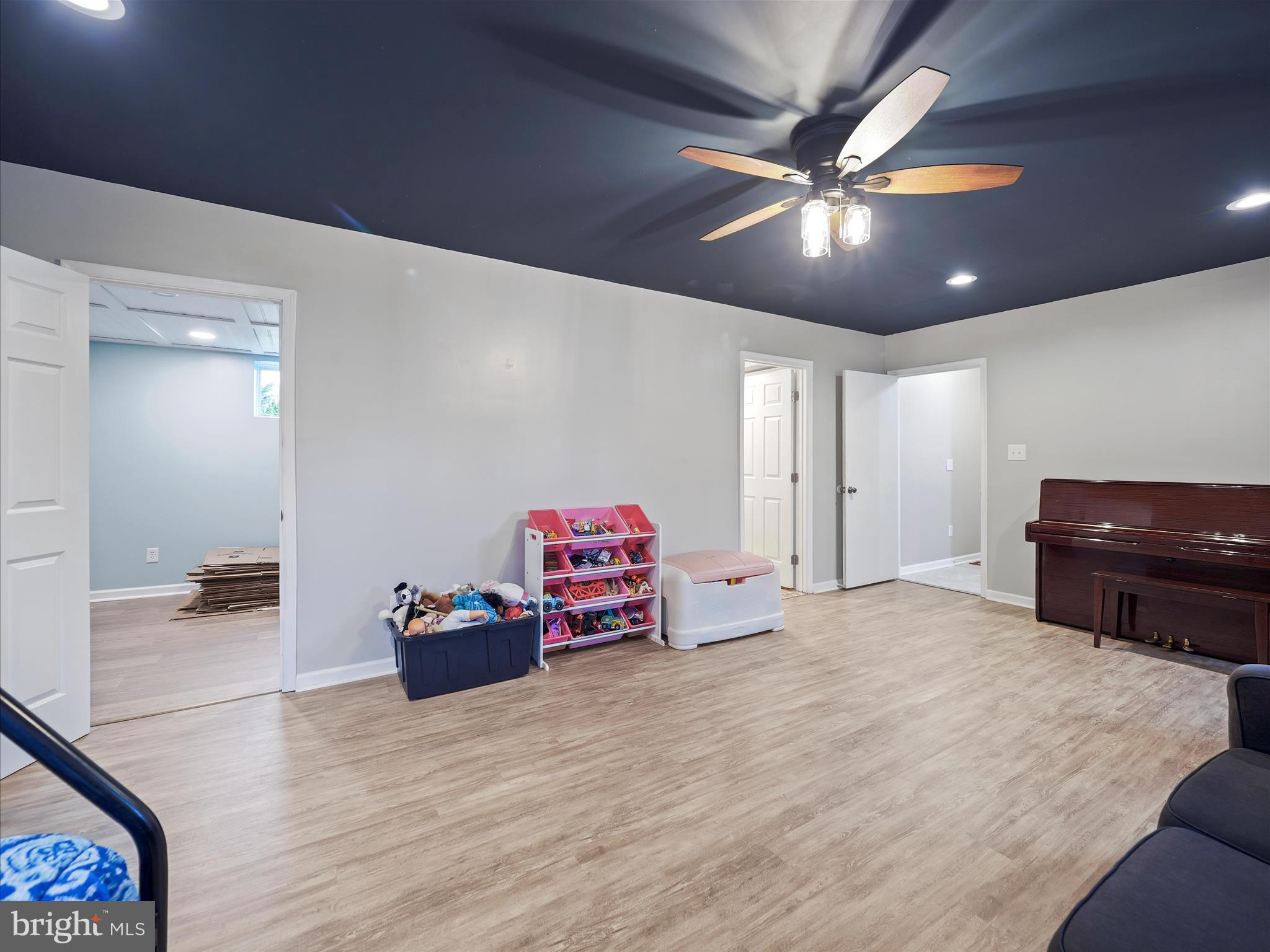 WILDFLOWER RIDGE - Residential