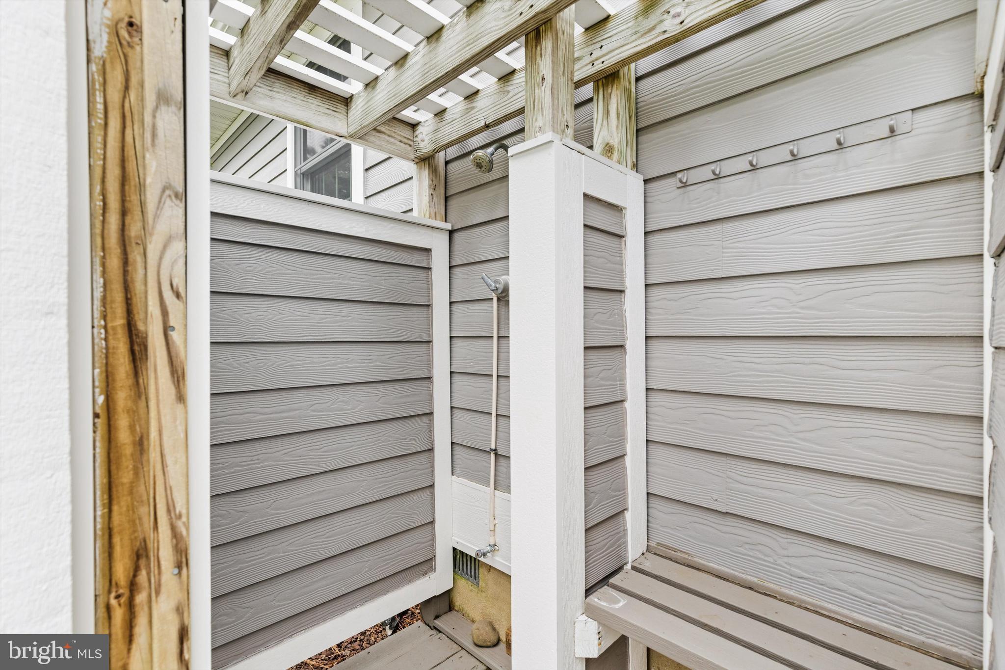 BEAR TRAP - Residential