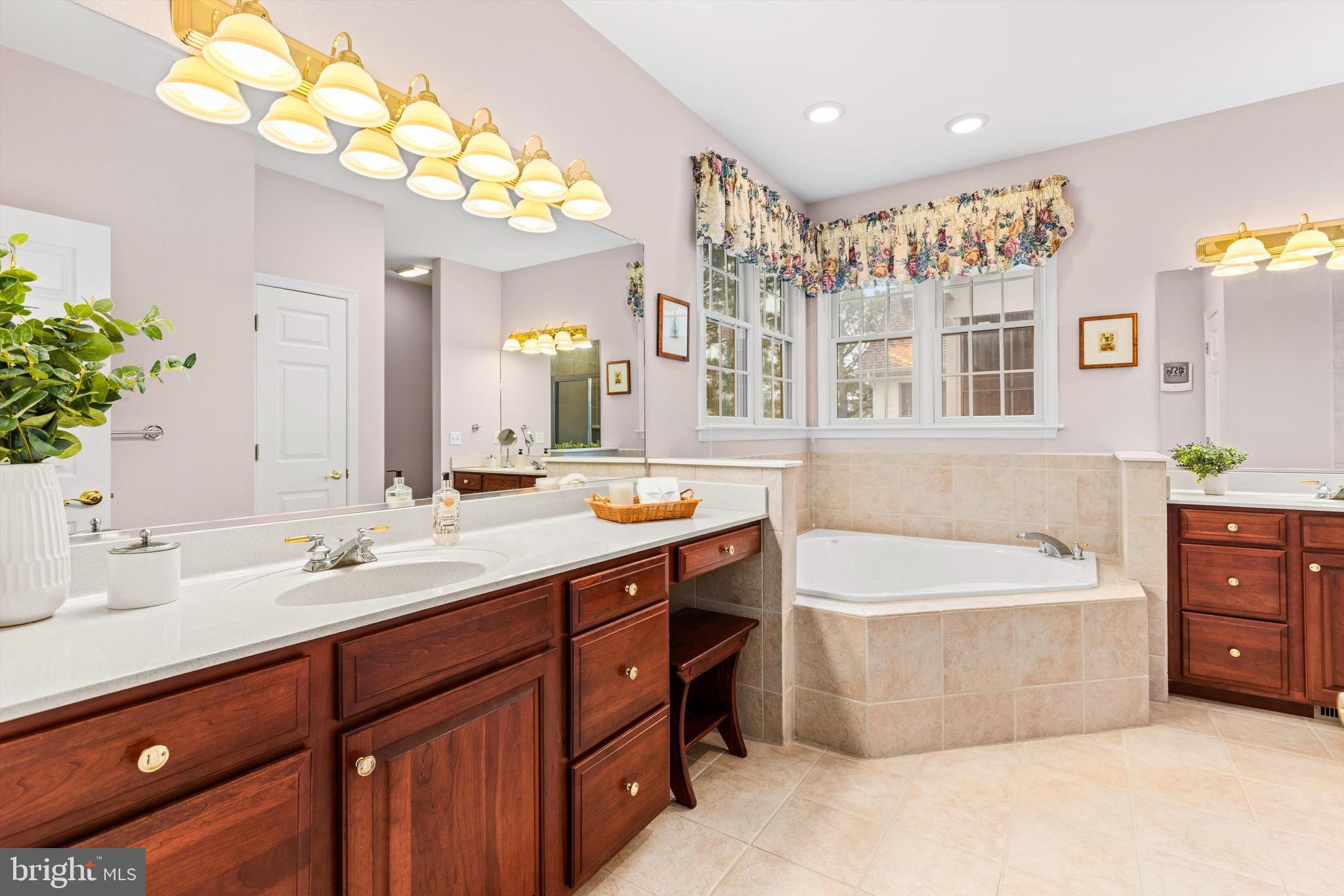 BEAR TRAP - Residential