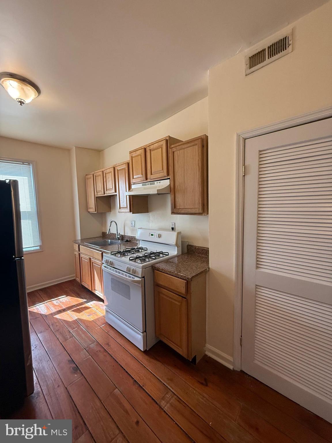 MADISON PARK HISTORIC DISTRICT - Residential Lease